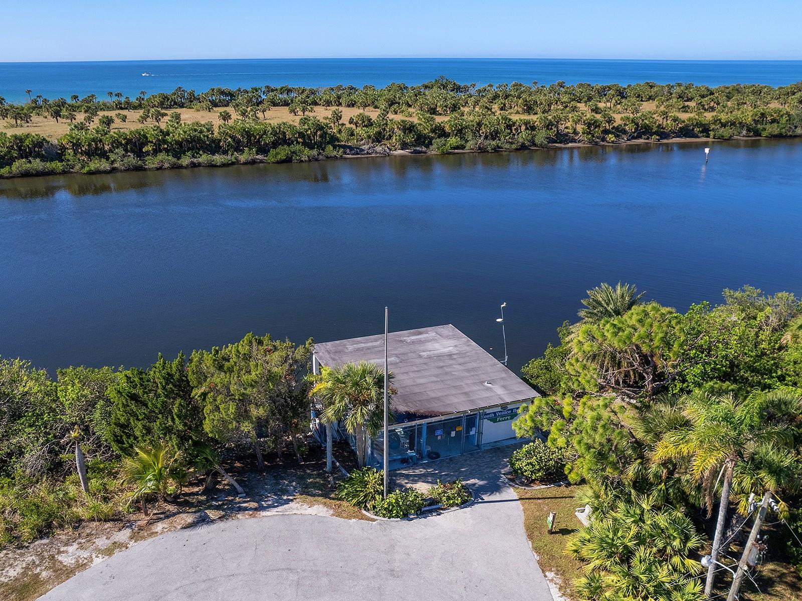 1680 LEMON BAY DR, VENICE, FL, 34293