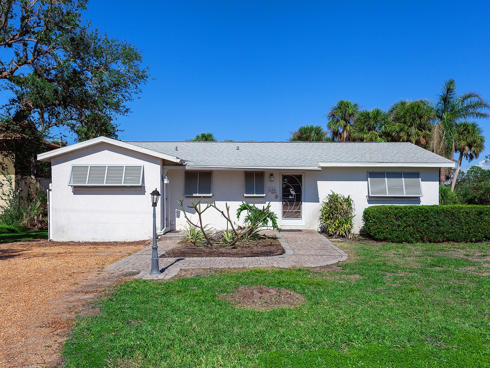 1680 LEMON BAY DR, VENICE, FL, 34293