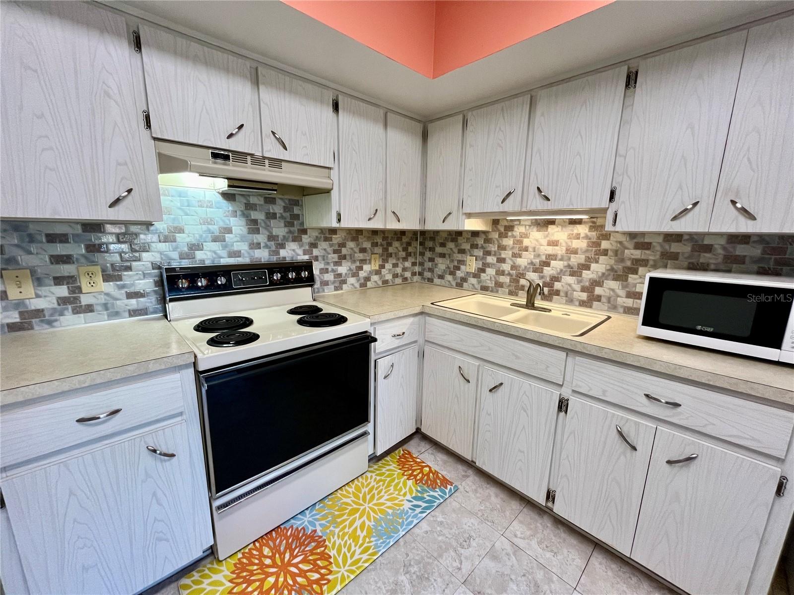 2226 SWITZERLAND WAY #30, CLEARWATER, FL, 33763