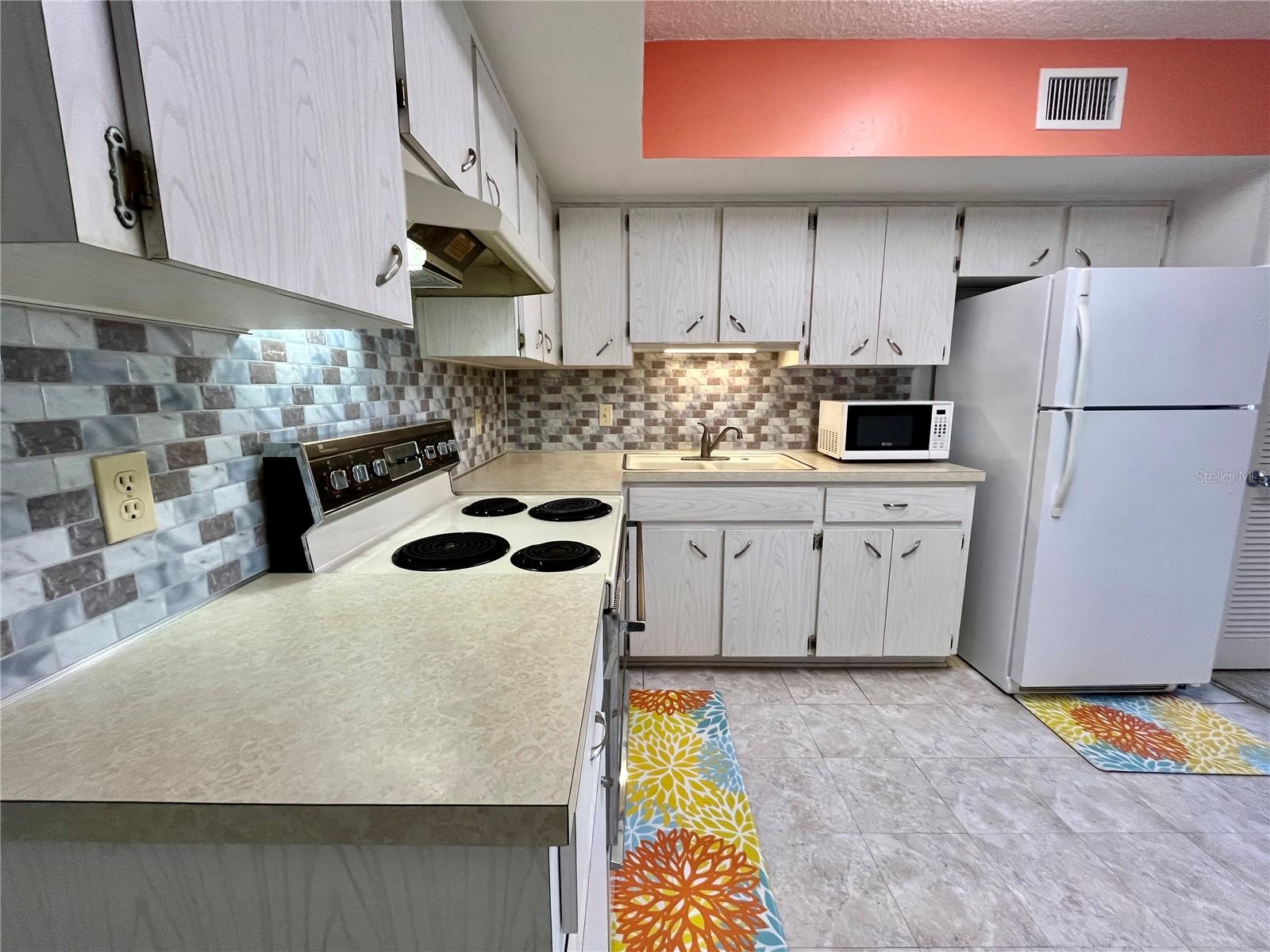 2226 SWITZERLAND WAY #30, CLEARWATER, FL, 33763