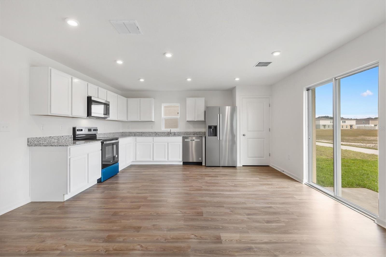 1941 IOWA DR, SUMTERVILLE, FL, 33585