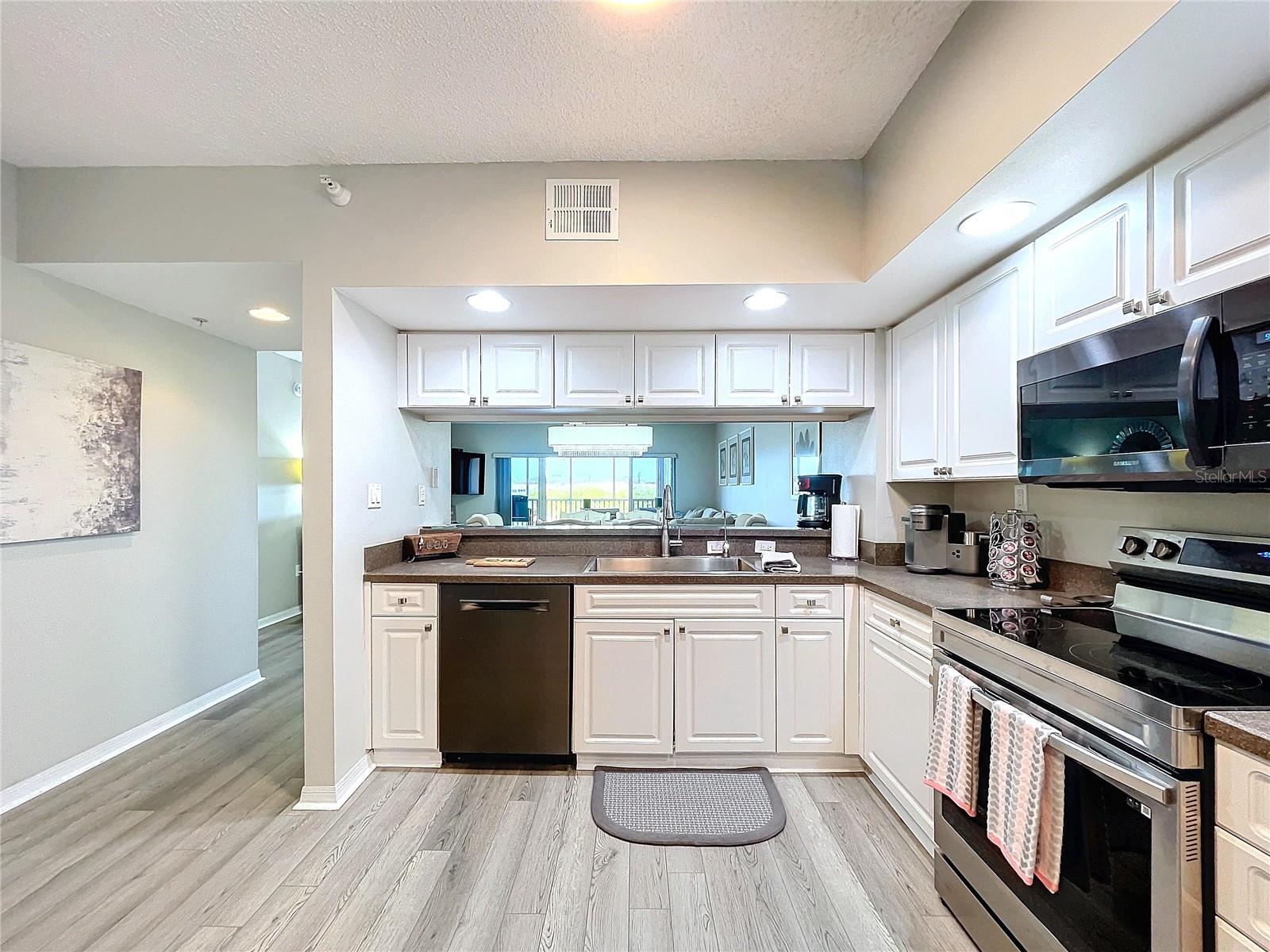 6450 SHORELINE DR #9203, ST PETERSBURG, FL, 33708