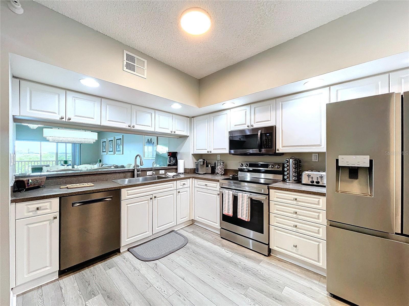 6450 SHORELINE DR #9203, ST PETERSBURG, FL, 33708