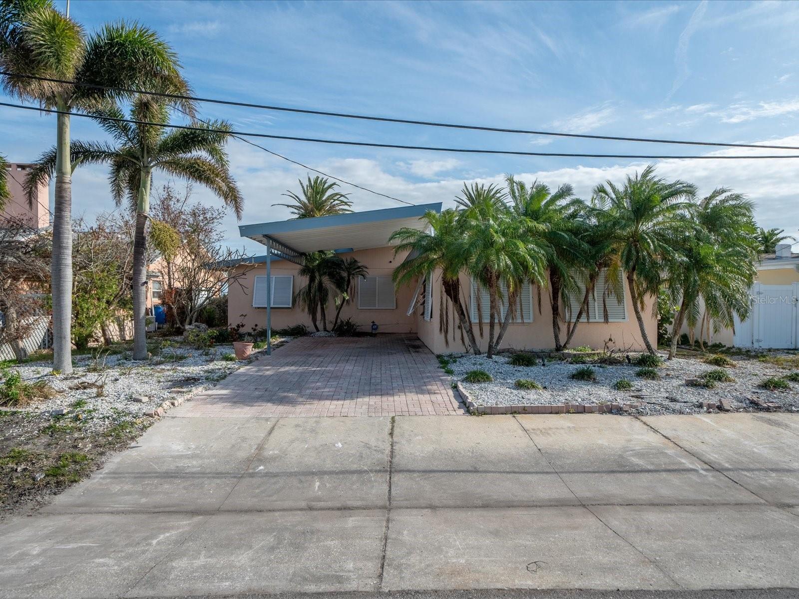 16124 4TH ST E, REDINGTON BEACH, FL, 33708