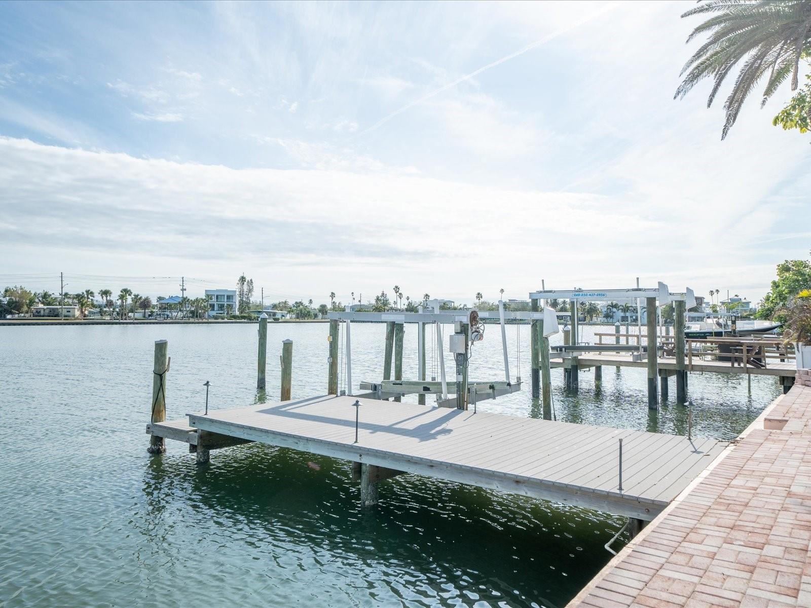 16124 4TH ST E, REDINGTON BEACH, FL, 33708