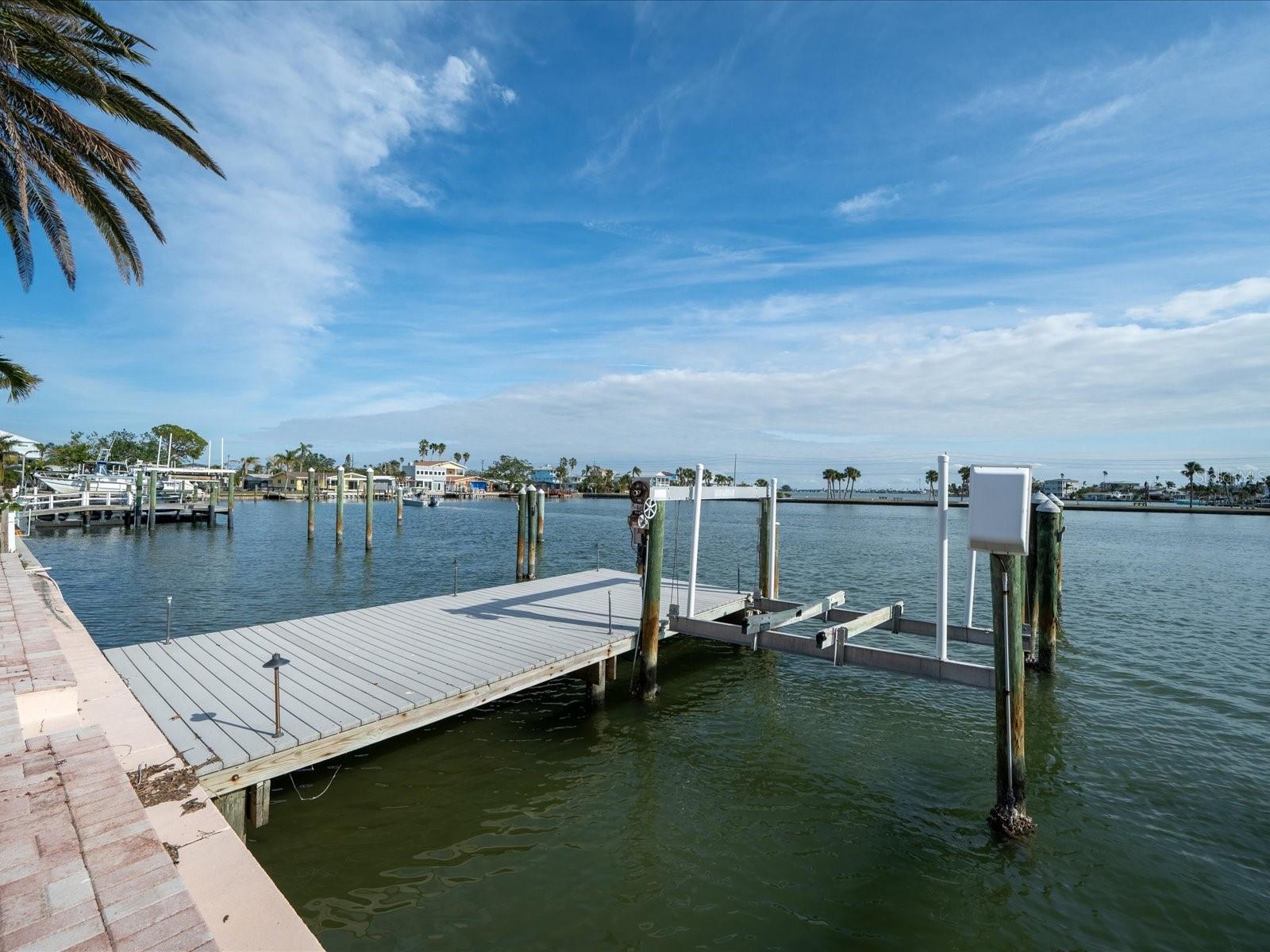 16124 4TH ST E, REDINGTON BEACH, FL, 33708