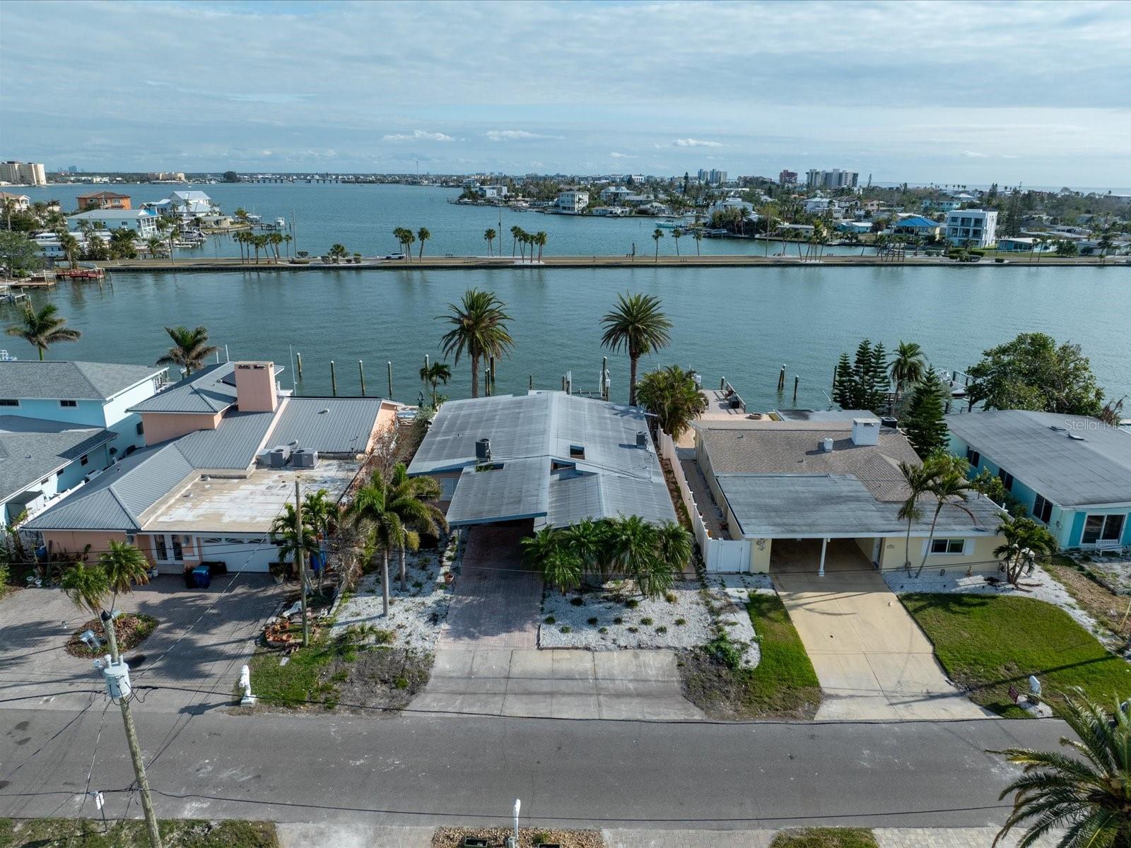 16124 4TH ST E, REDINGTON BEACH, FL, 33708