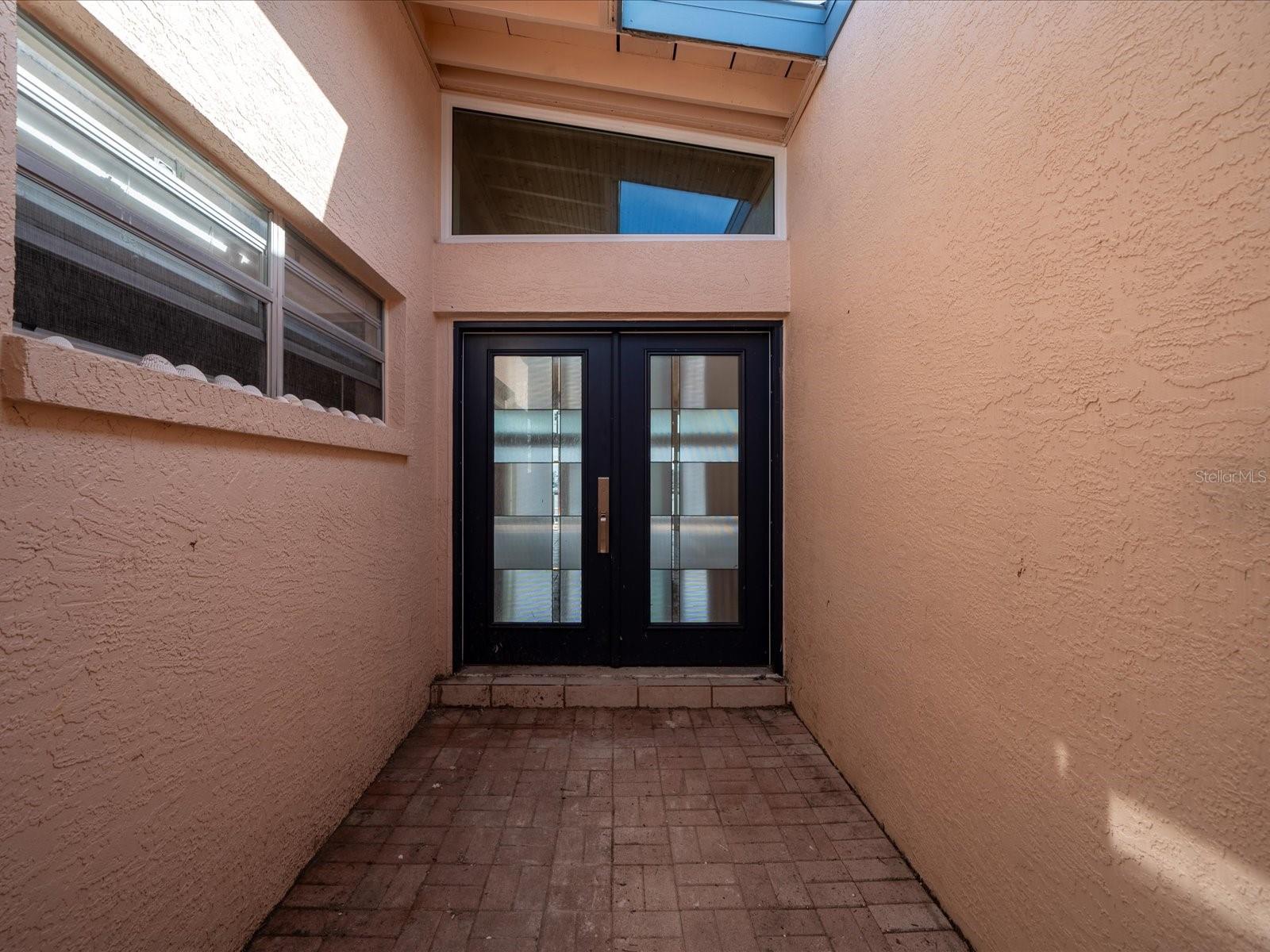 16124 4TH ST E, REDINGTON BEACH, FL, 33708