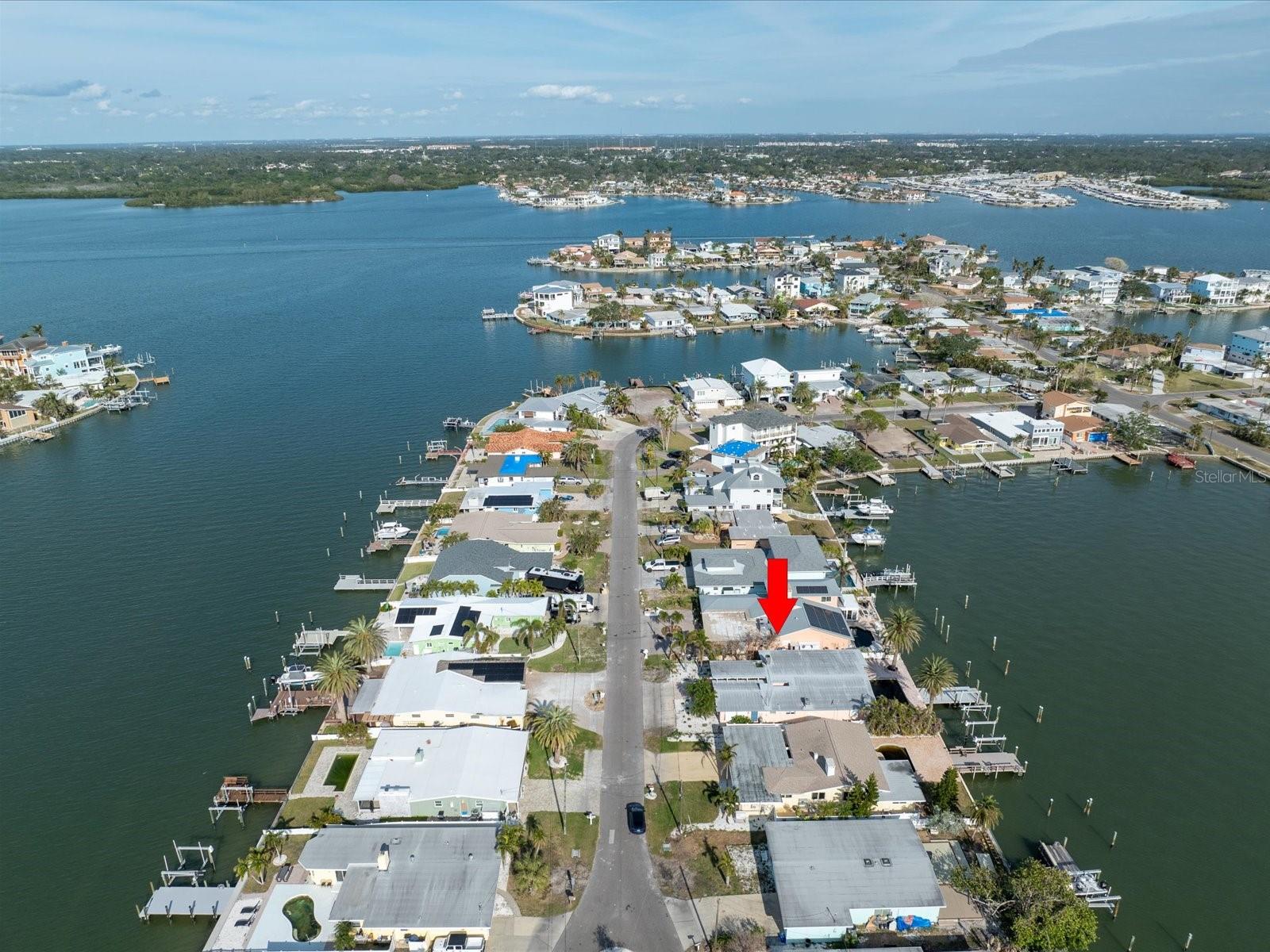16124 4TH ST E, REDINGTON BEACH, FL, 33708
