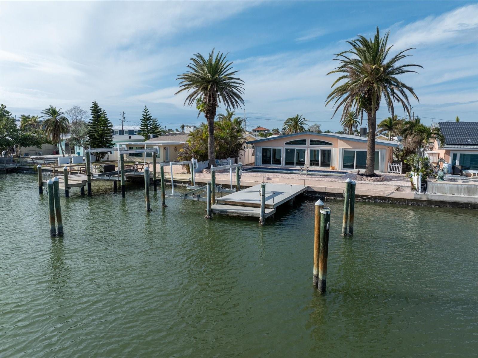 16124 4TH ST E, REDINGTON BEACH, FL, 33708