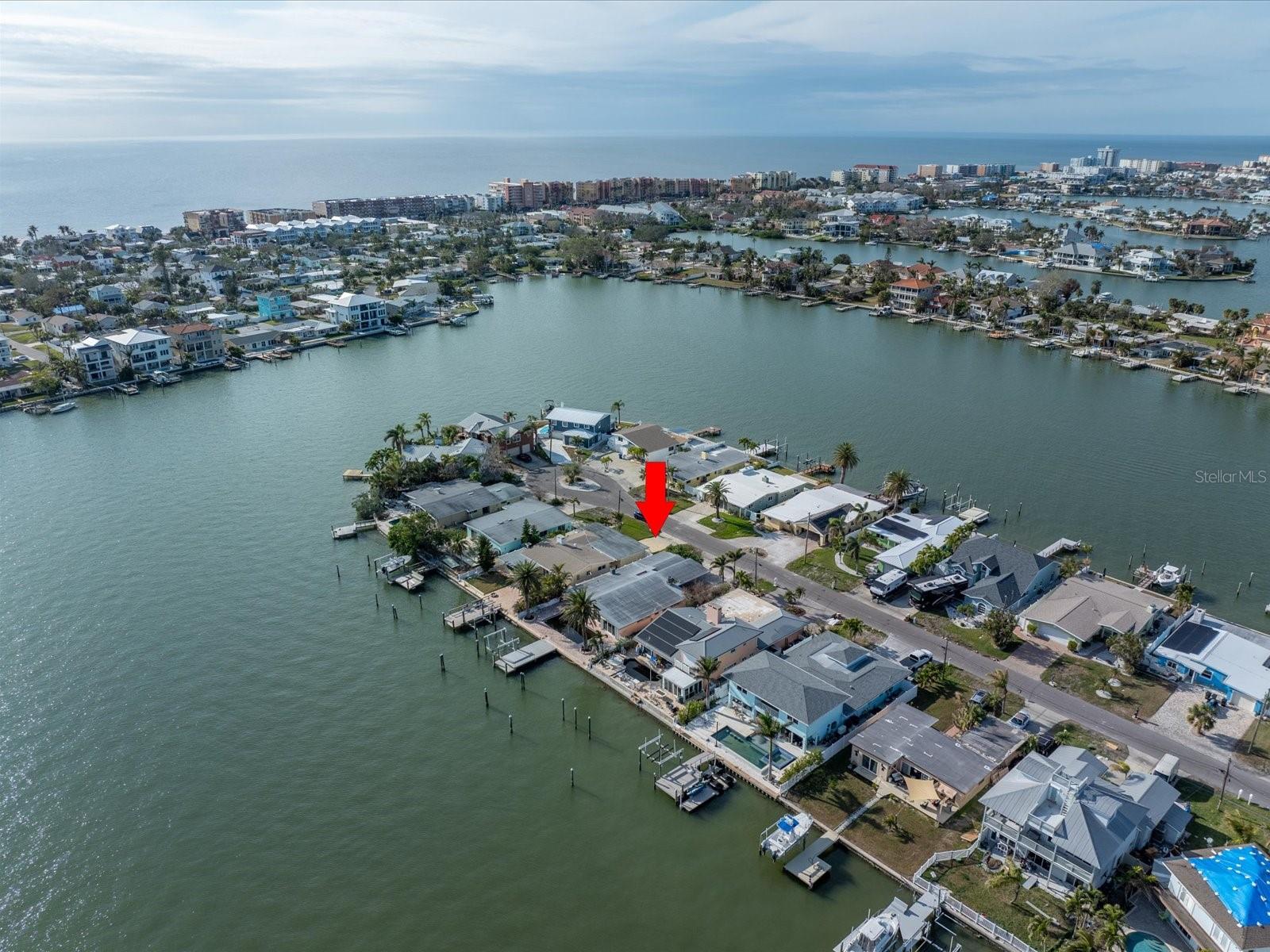 16124 4TH ST E, REDINGTON BEACH, FL, 33708