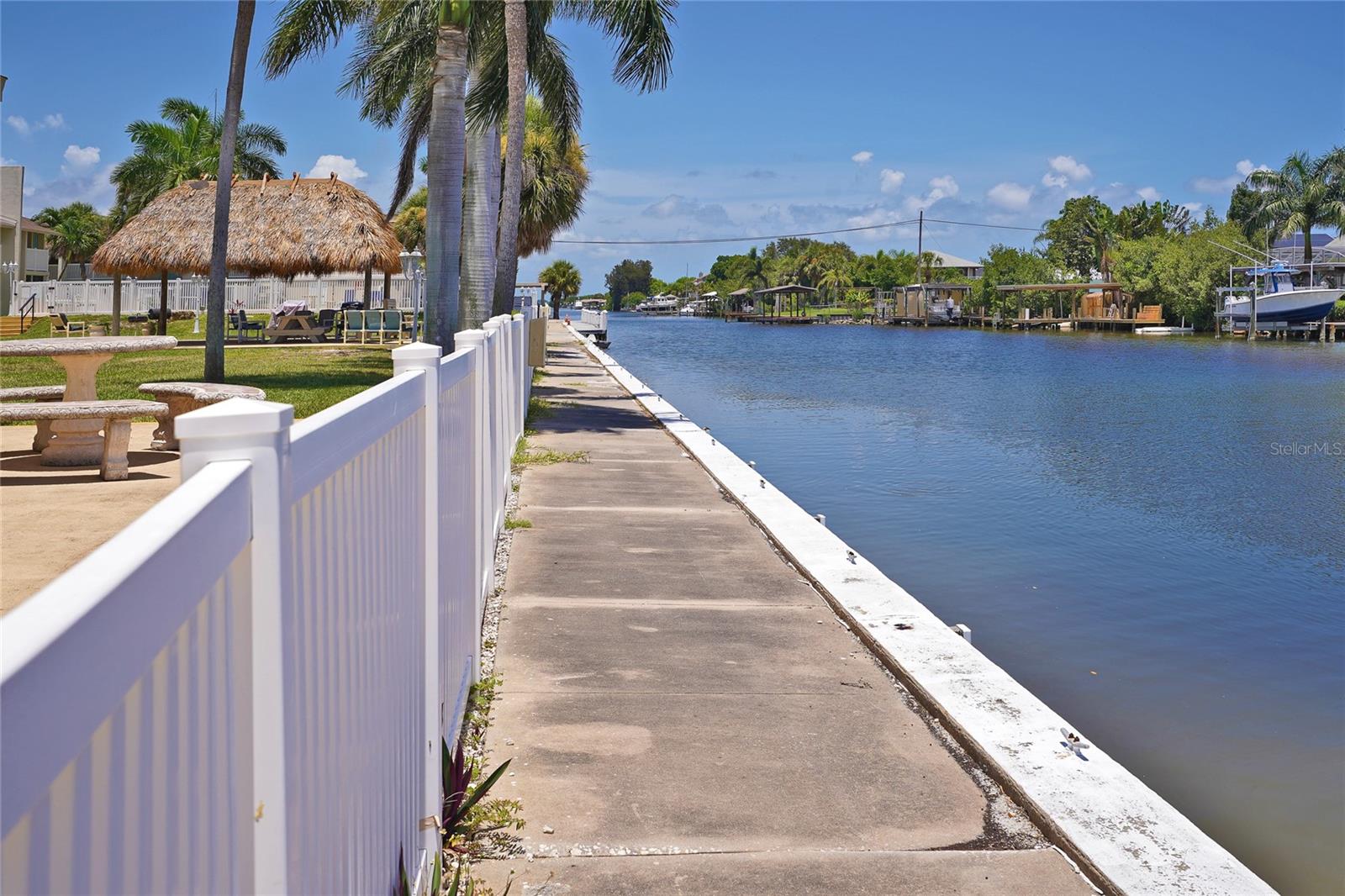 250 N BANANA RIVER DR #H8, MERRITT ISLAND, FL, 32952