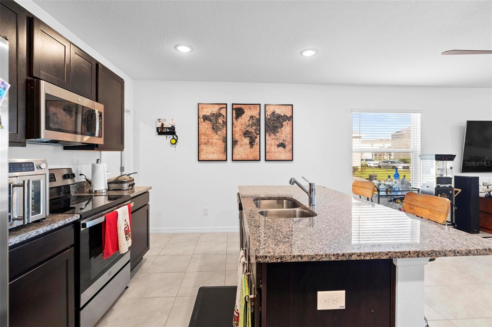 633 BELGROVE ST, DEBARY, FL, 32713