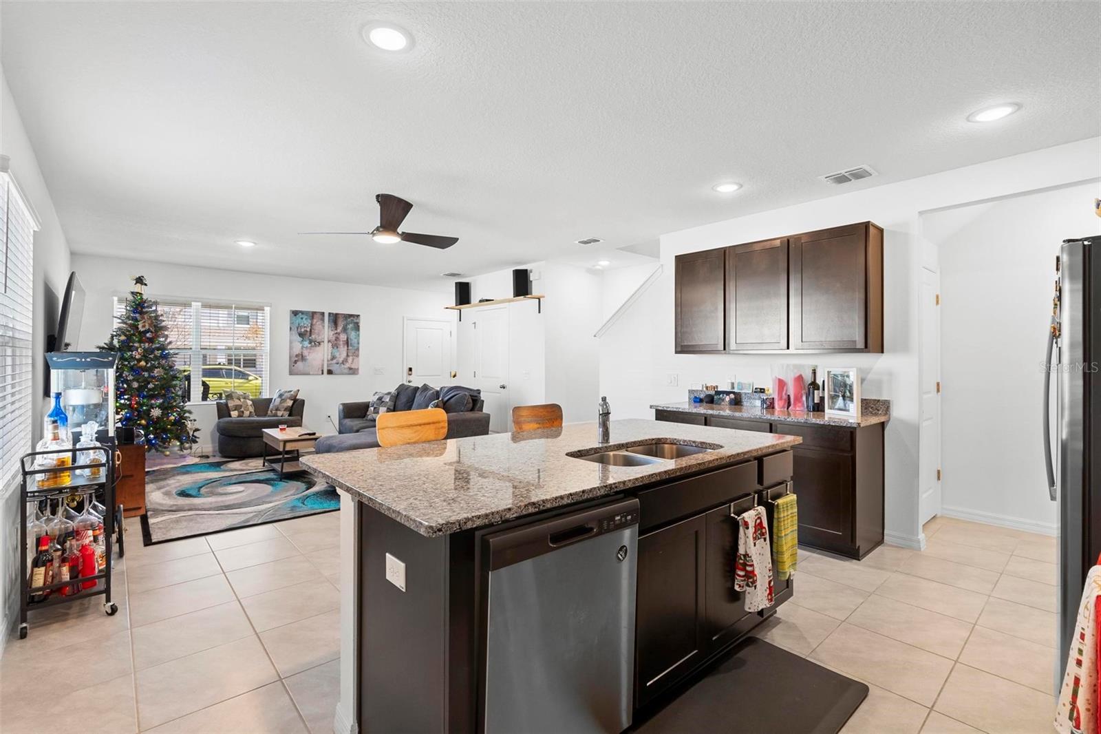 633 BELGROVE ST, DEBARY, FL, 32713