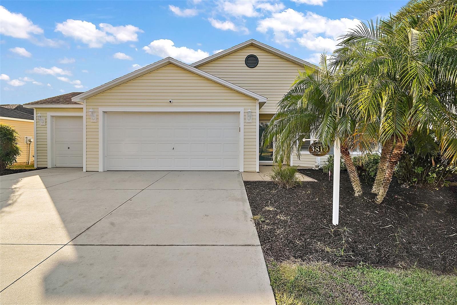 3810 COSMOS WAY, THE VILLAGES, FL, 32163