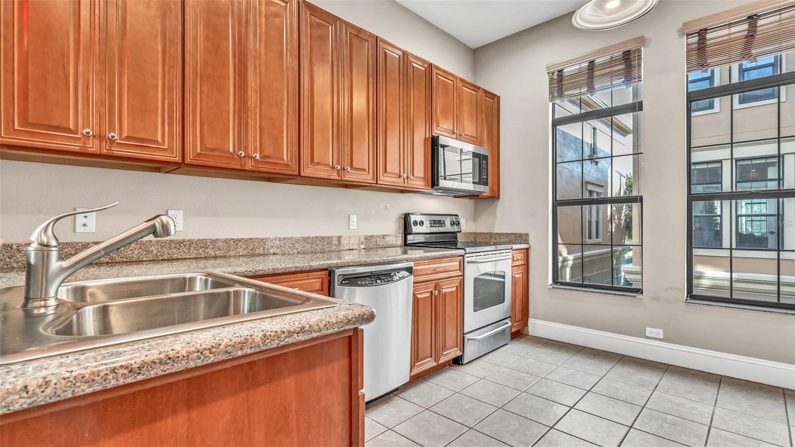 2215 SOHO BAY CT, TAMPA, FL, 33606