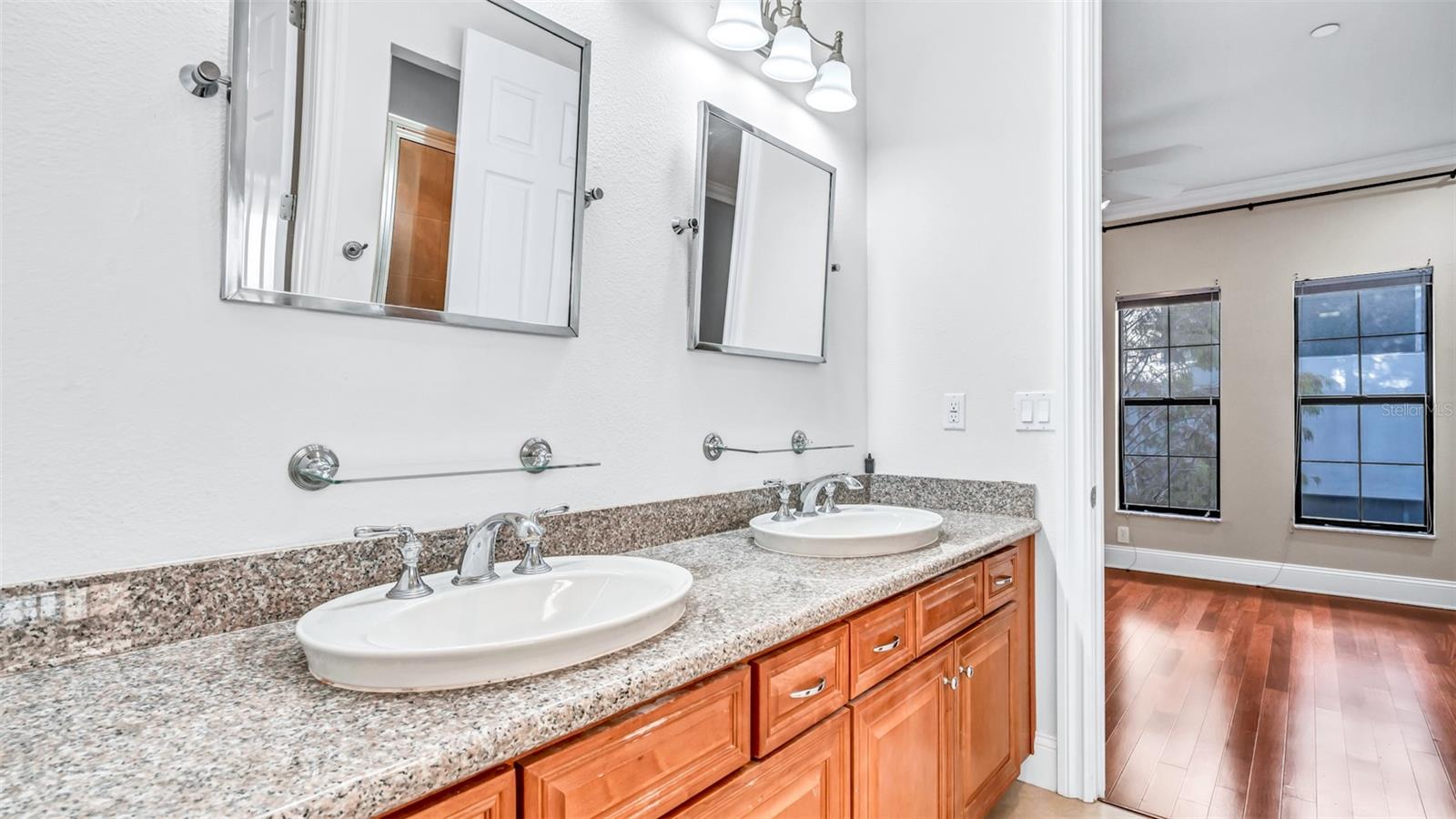 2215 SOHO BAY CT, TAMPA, FL, 33606