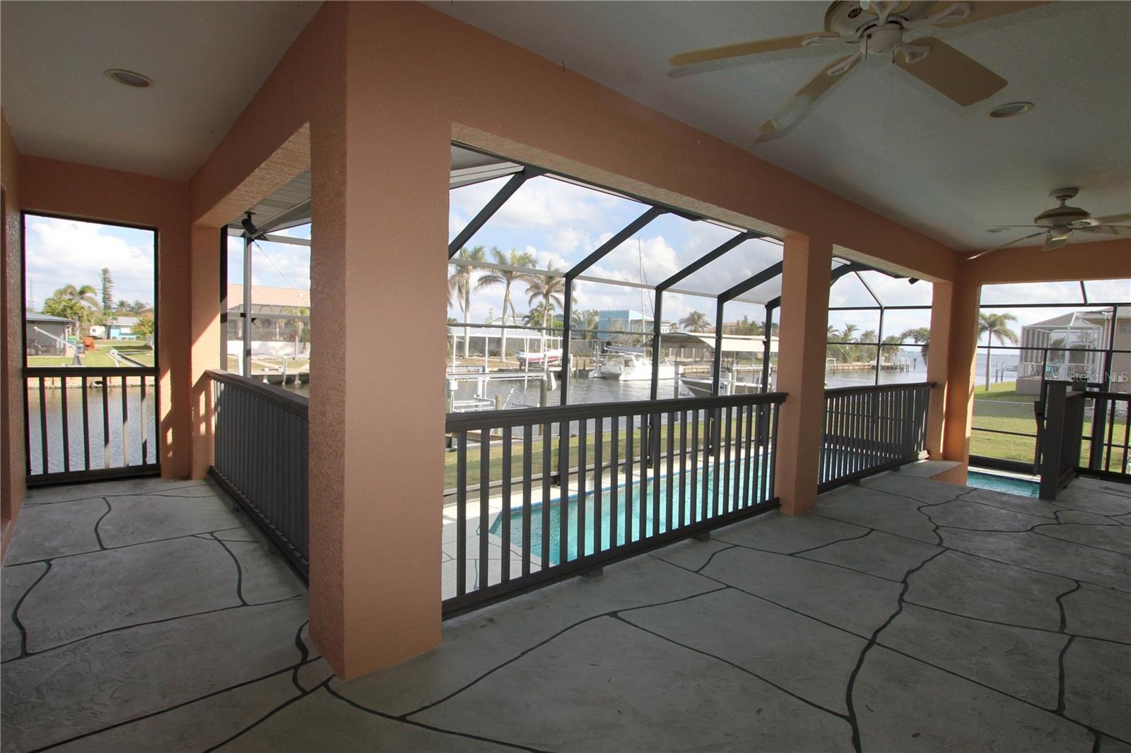 225 BANGSBERG RD SE, PORT CHARLOTTE, FL, 33952