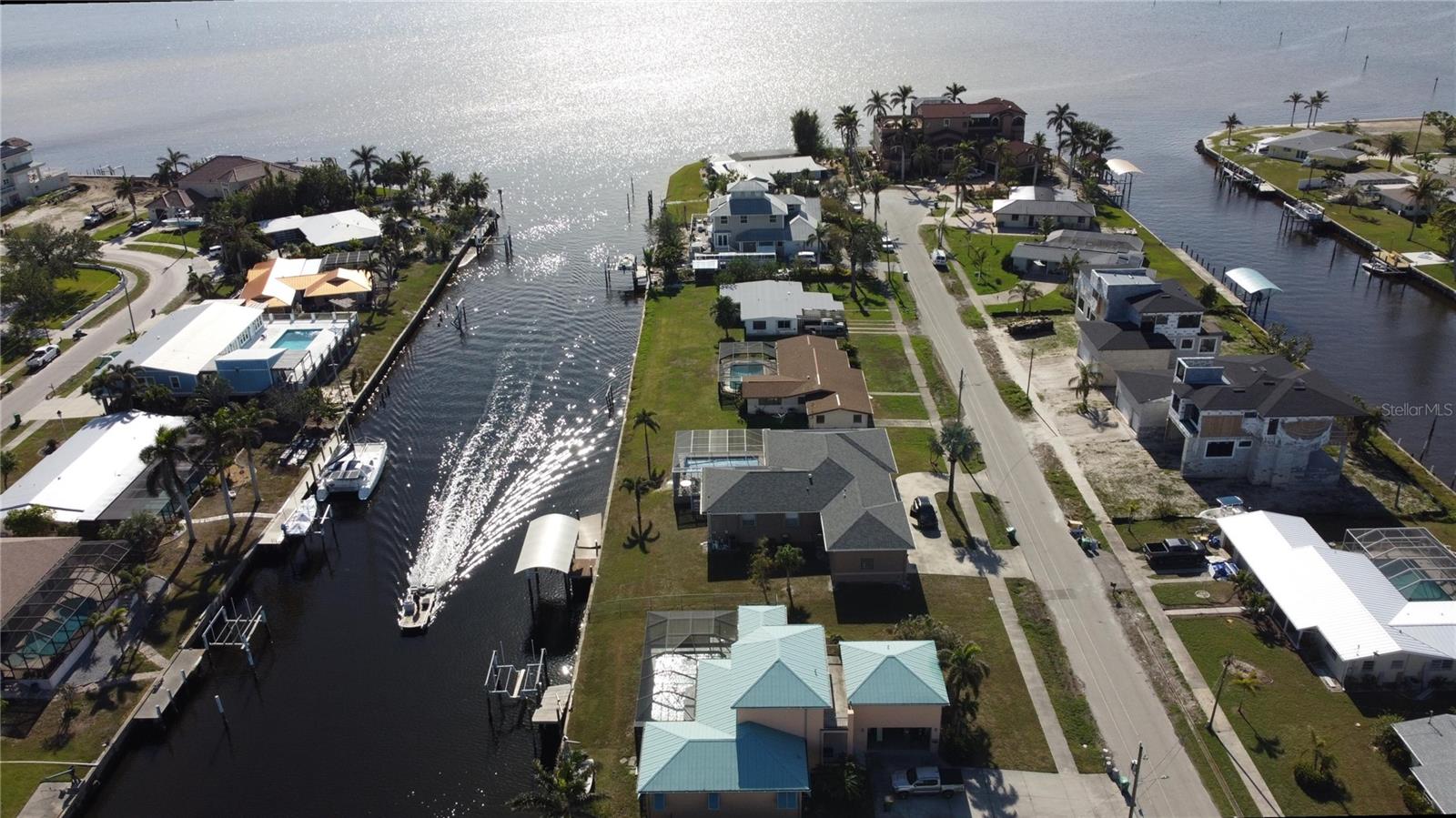 225 BANGSBERG RD SE, PORT CHARLOTTE, FL, 33952