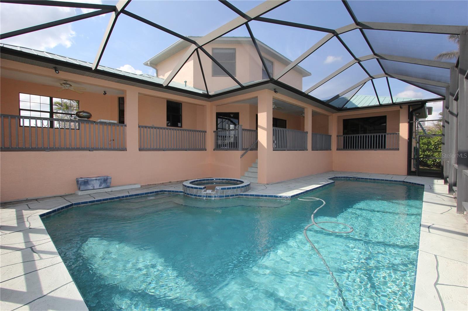 225 BANGSBERG RD SE, PORT CHARLOTTE, FL, 33952