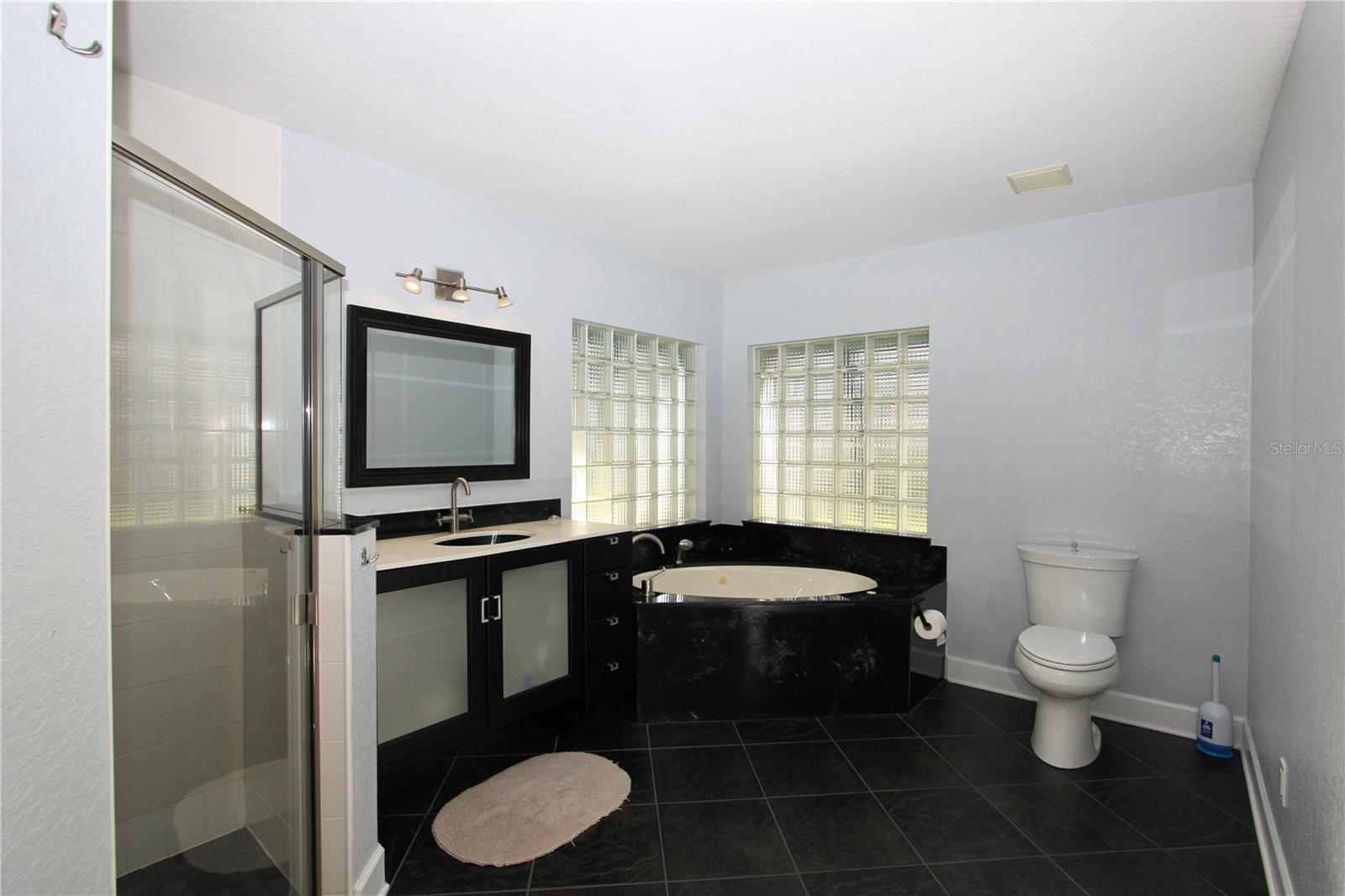 225 BANGSBERG RD SE, PORT CHARLOTTE, FL, 33952