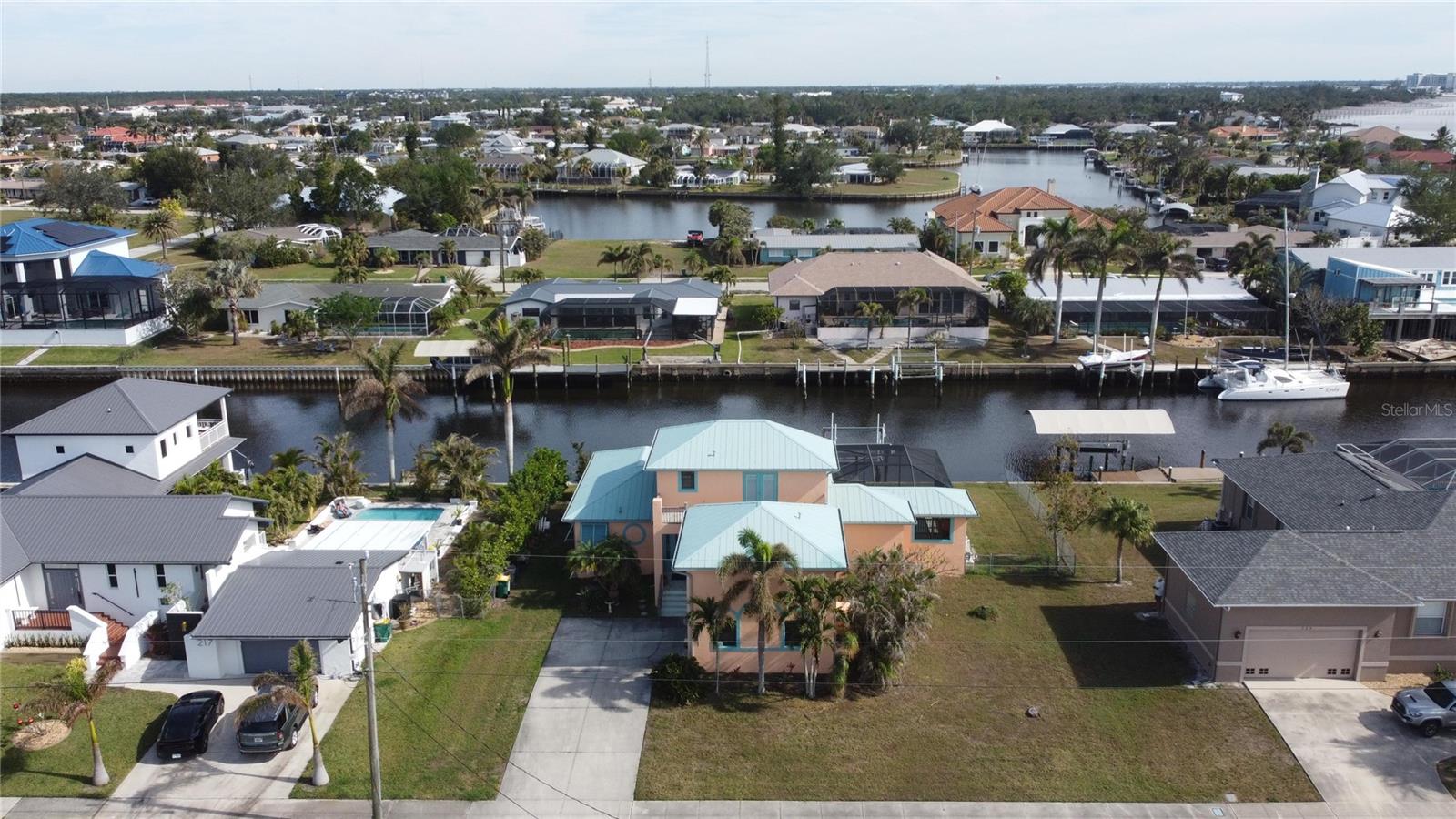 225 BANGSBERG RD SE, PORT CHARLOTTE, FL, 33952