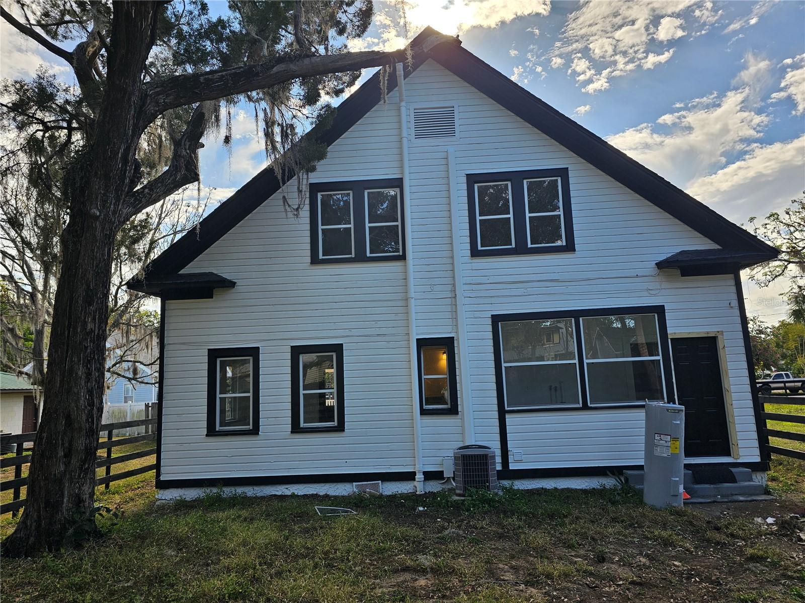 235 HYDE PARK AVE, EUSTIS, FL, 32726