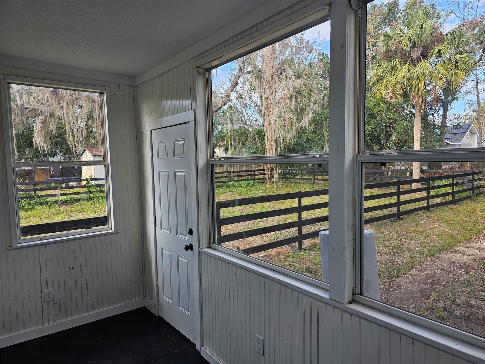 235 HYDE PARK AVE, EUSTIS, FL, 32726