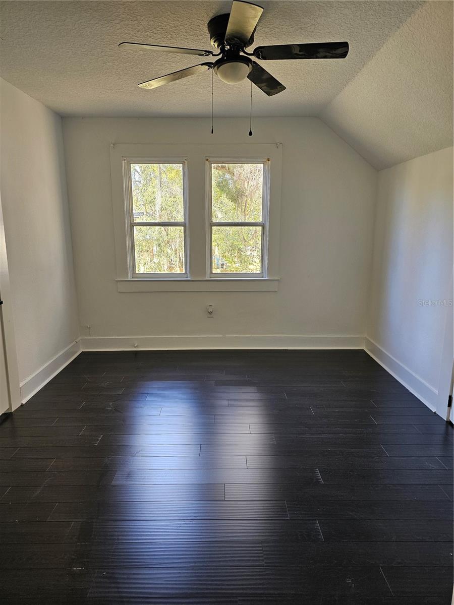 235 HYDE PARK AVE, EUSTIS, FL, 32726