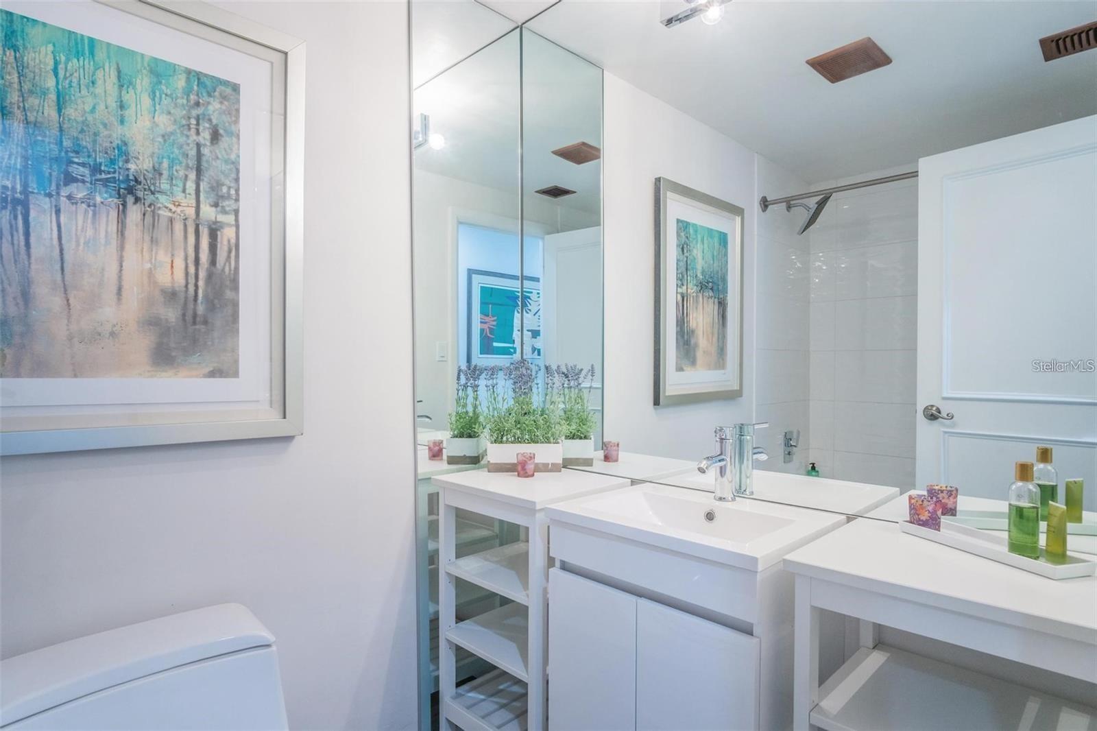 1645 W SNOW CIR #205, TAMPA, FL, 33606