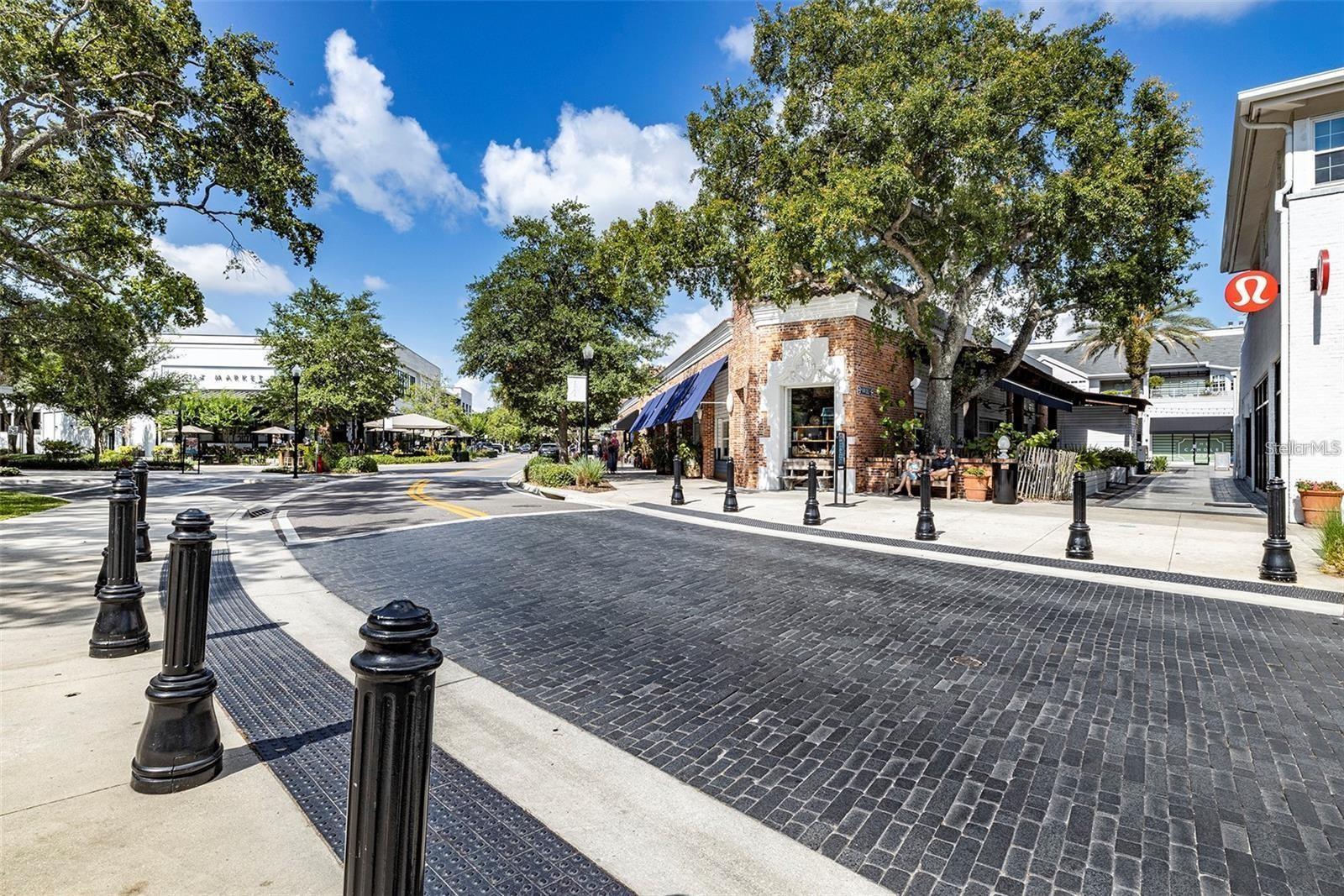 1645 W SNOW CIR #205, TAMPA, FL, 33606