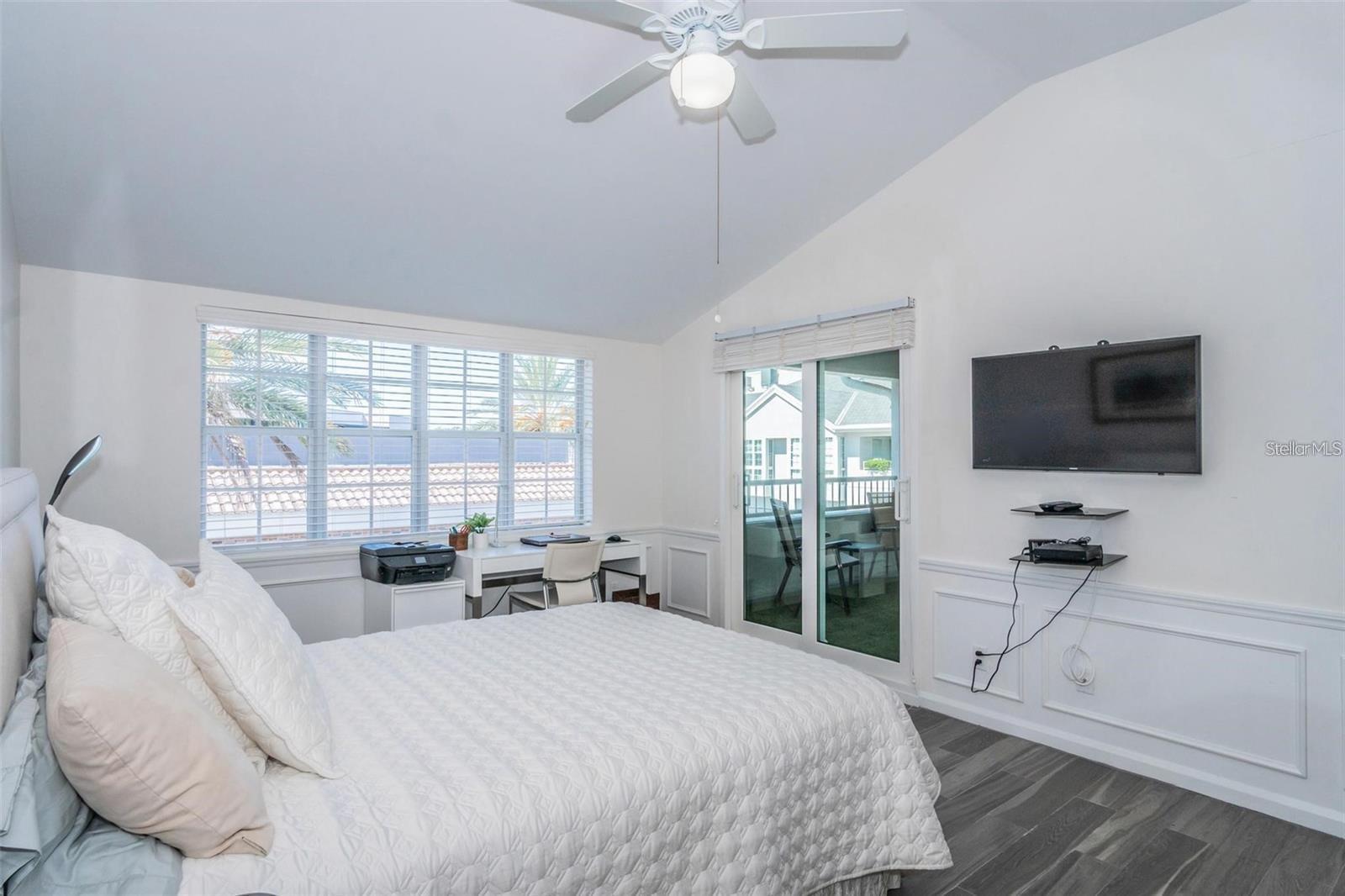 1645 W SNOW CIR #205, TAMPA, FL, 33606