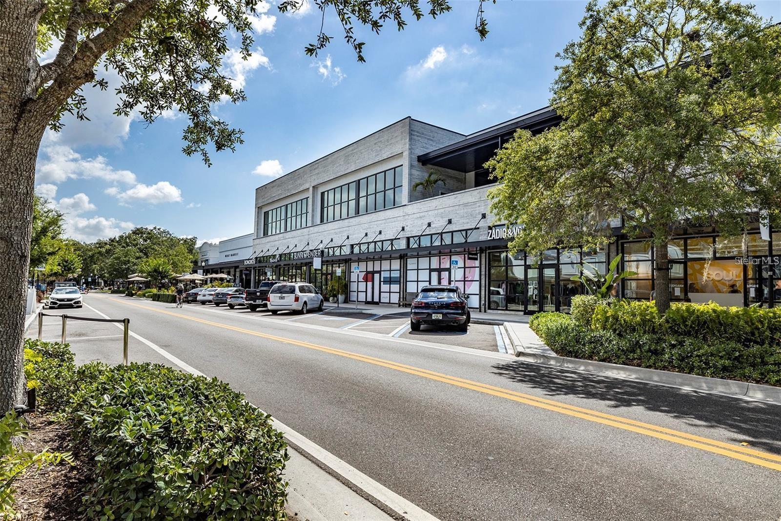 1645 W SNOW CIR #205, TAMPA, FL, 33606