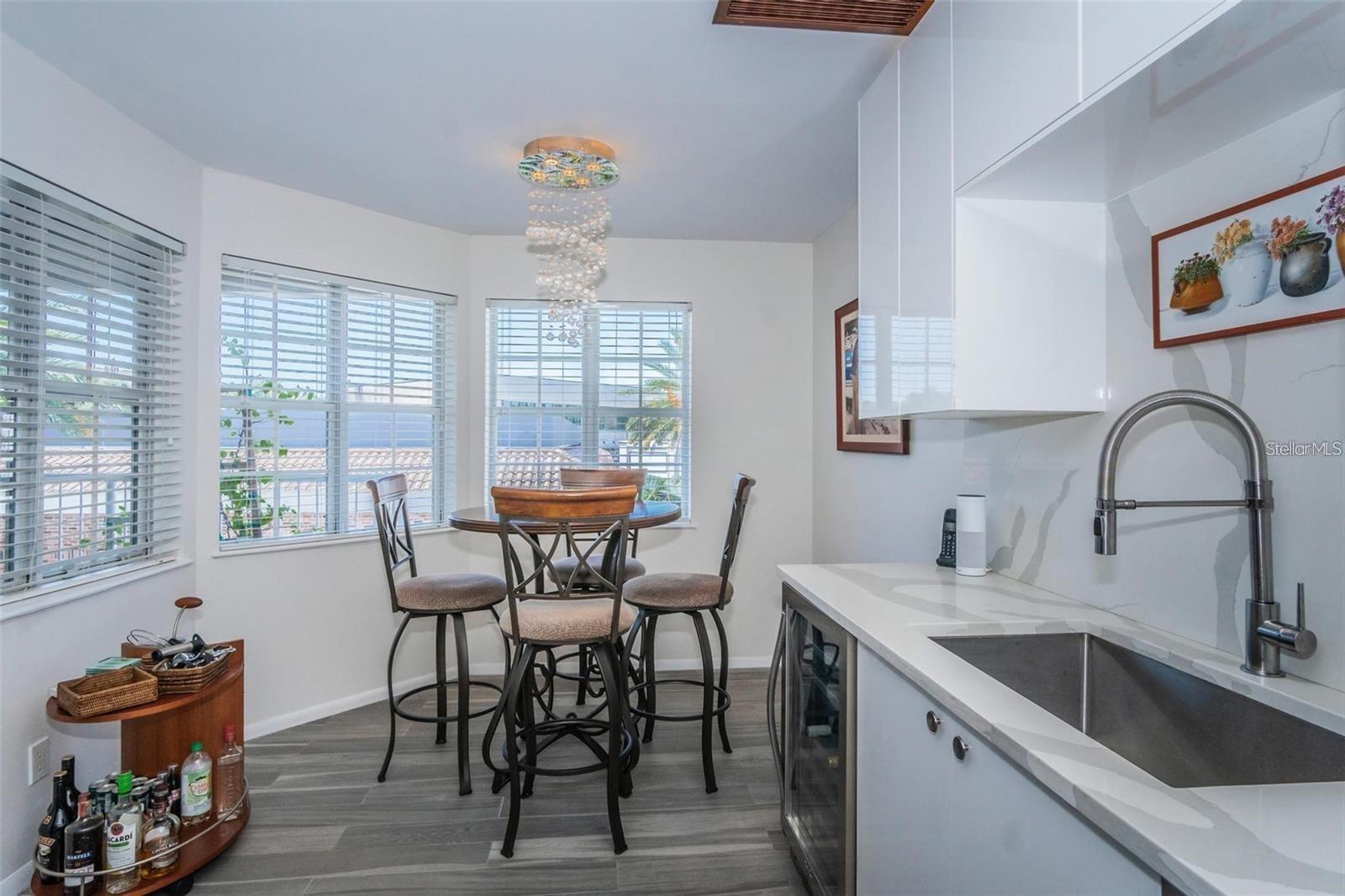 1645 W SNOW CIR #205, TAMPA, FL, 33606