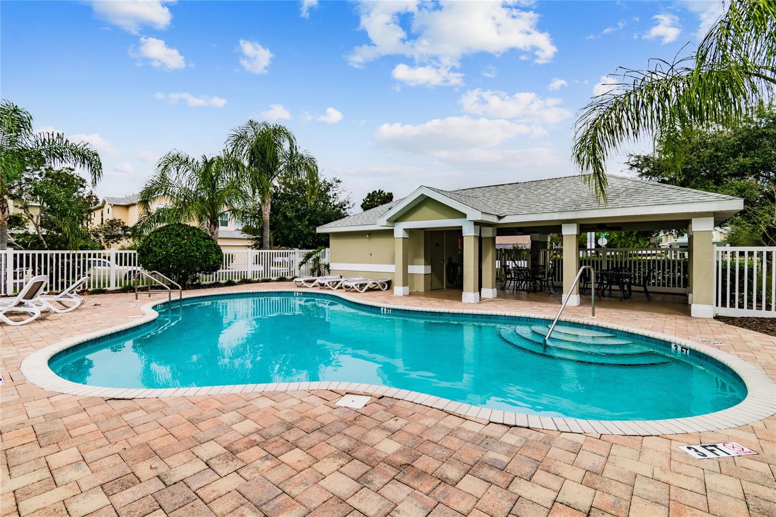 521 HARBOR RIDGE DR, PALM HARBOR, FL, 34683