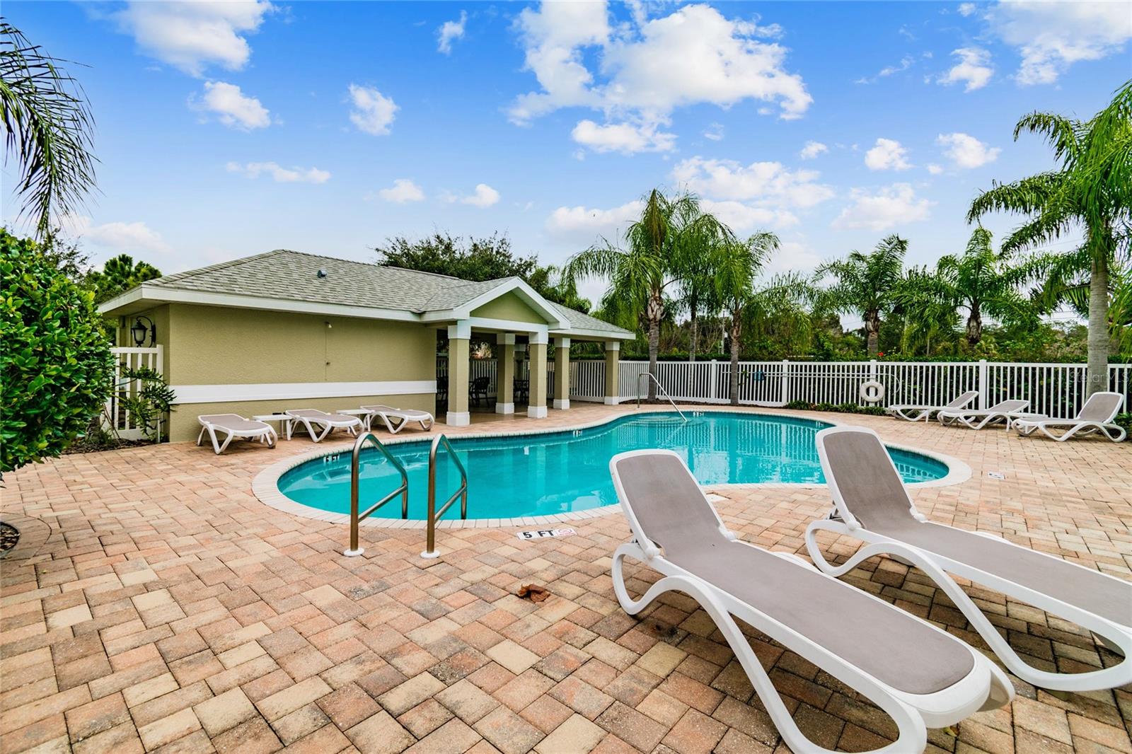521 HARBOR RIDGE DR, PALM HARBOR, FL, 34683