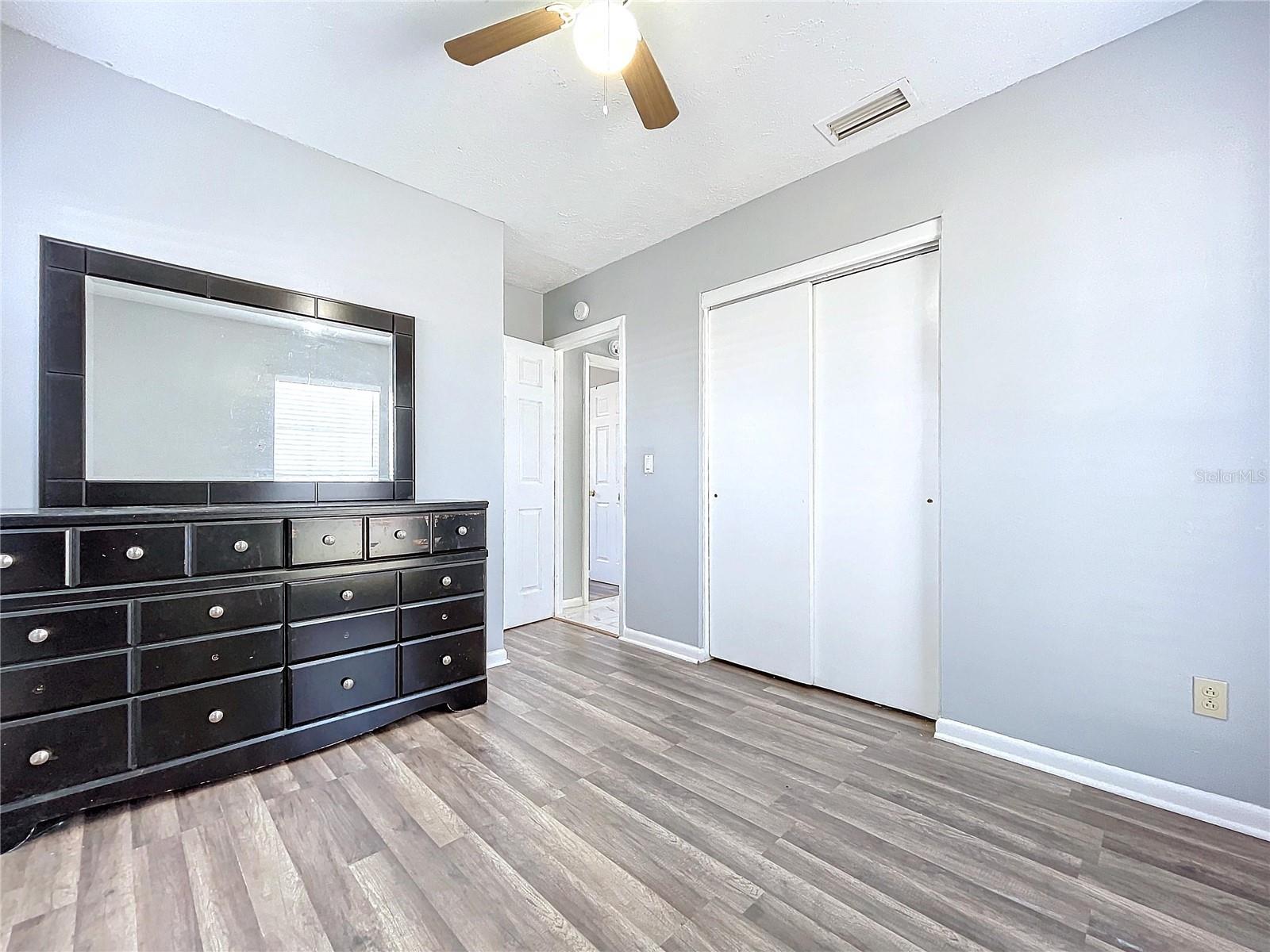 8901 TEMPLE PARK DR, TAMPA, FL, 33637