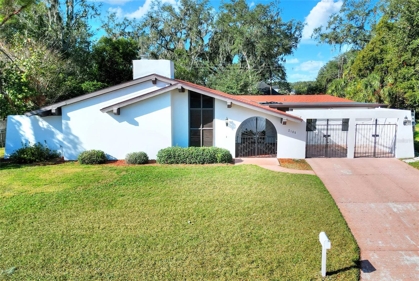 2105 LAKE BENTLEY CT, LAKELAND, FL, 33803
