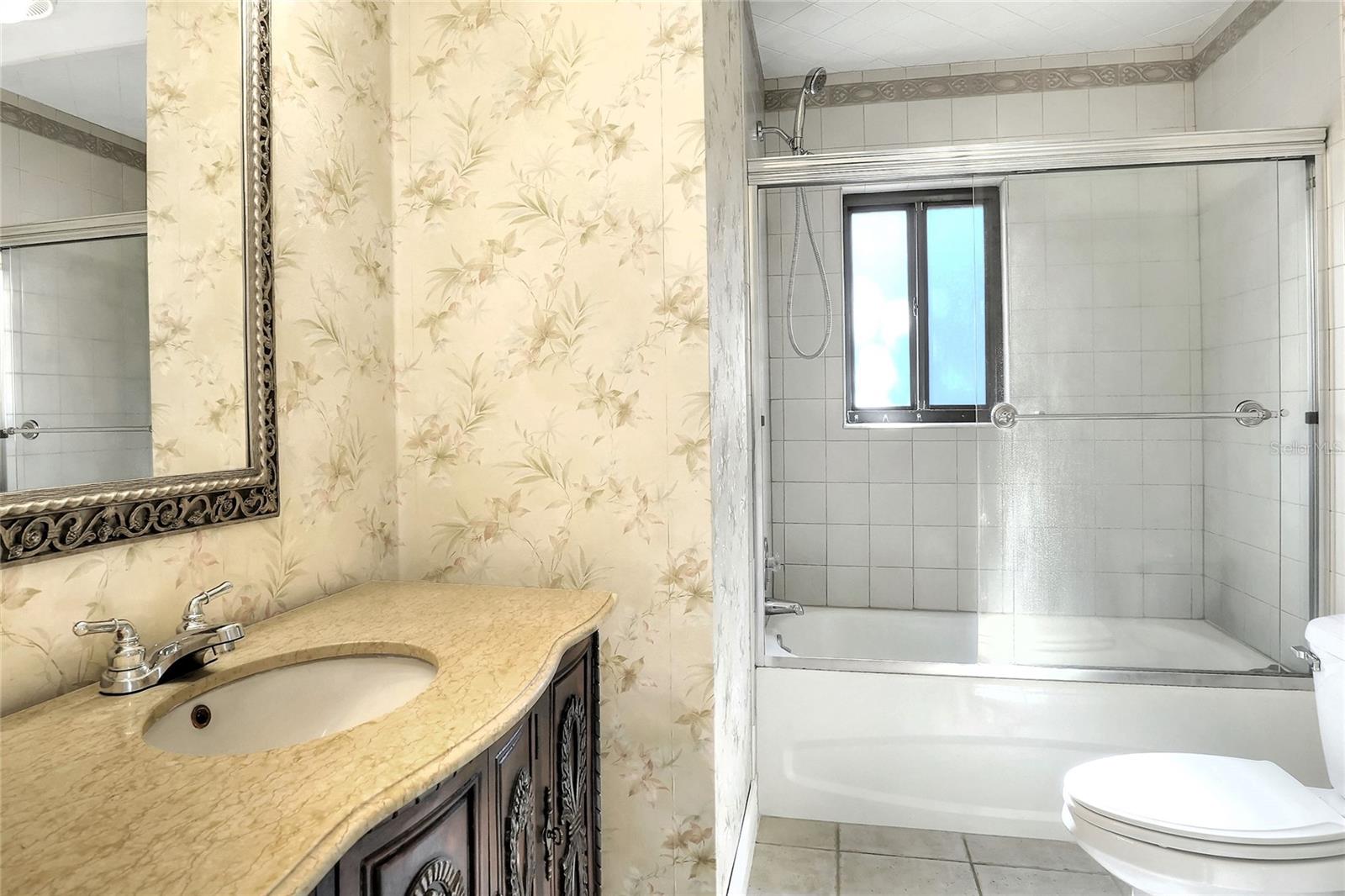 2105 LAKE BENTLEY CT, LAKELAND, FL, 33803