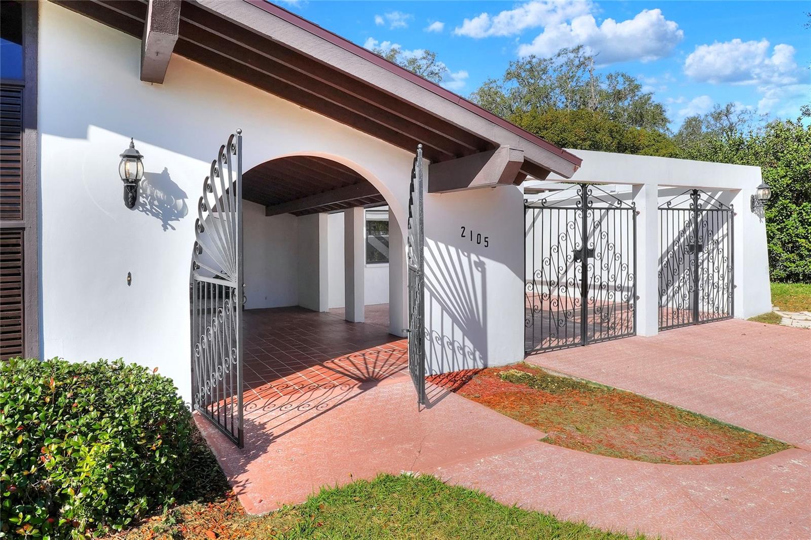2105 LAKE BENTLEY CT, LAKELAND, FL, 33803