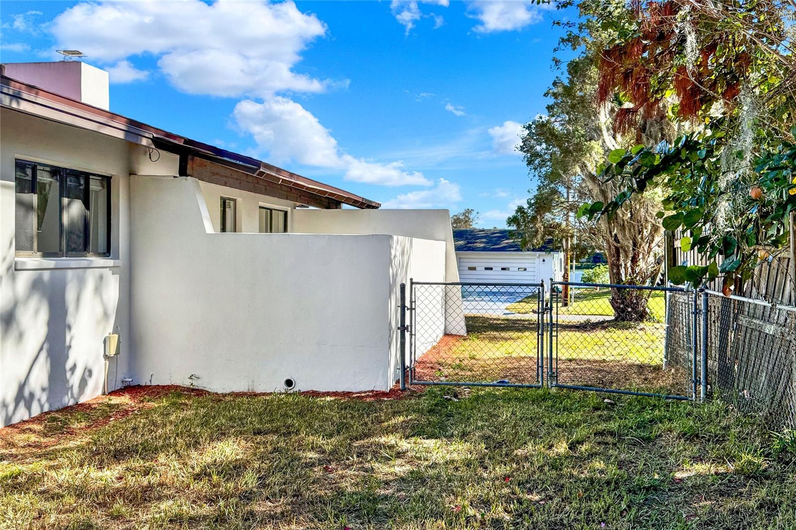 2105 LAKE BENTLEY CT, LAKELAND, FL, 33803