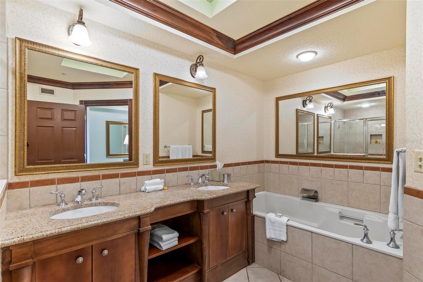 200 OCEAN CREST DR #325, PALM COAST, FL, 32137