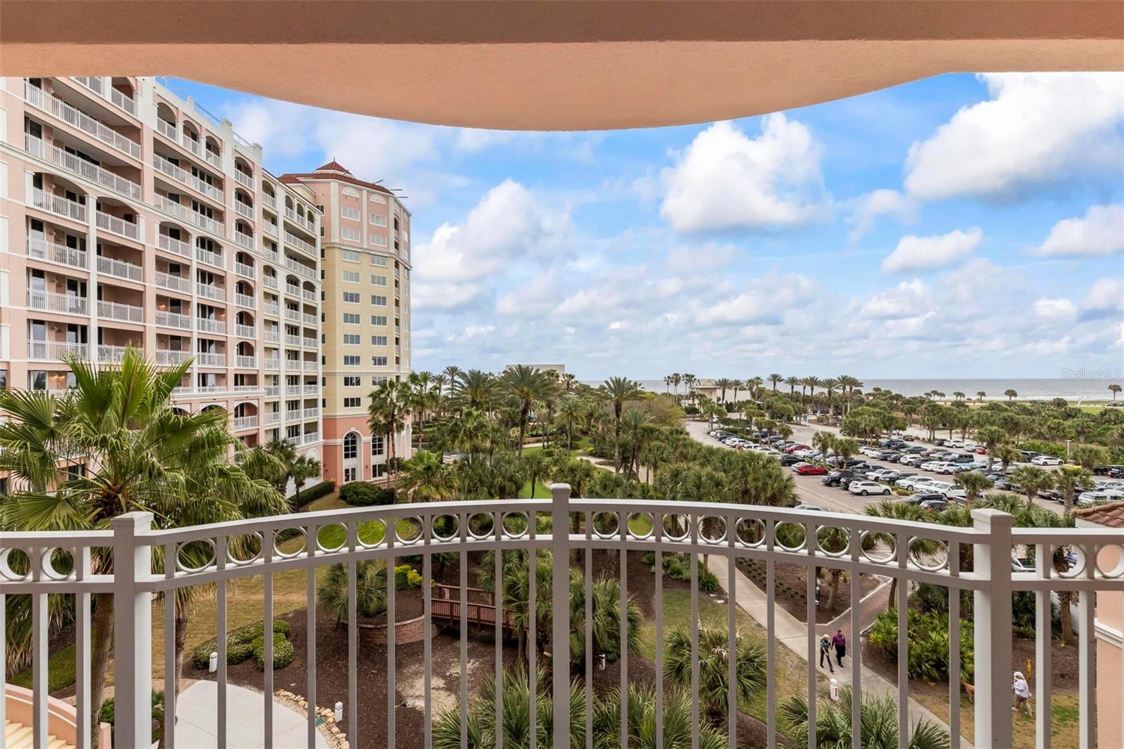 200 OCEAN CREST DR #325, PALM COAST, FL, 32137