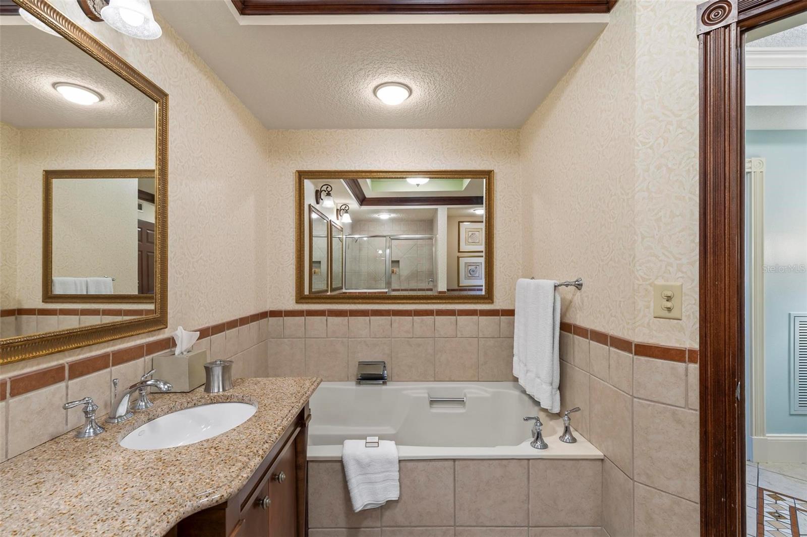 200 OCEAN CREST DR #325, PALM COAST, FL, 32137