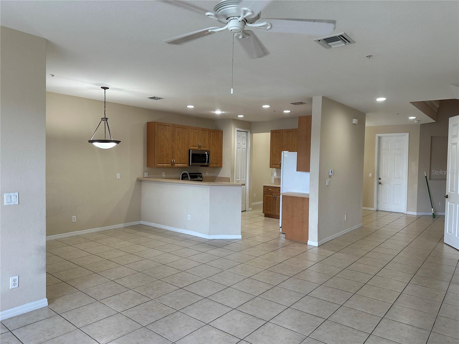 1370 MARIPOSA CIR #103, NAPLES, FL, 34105