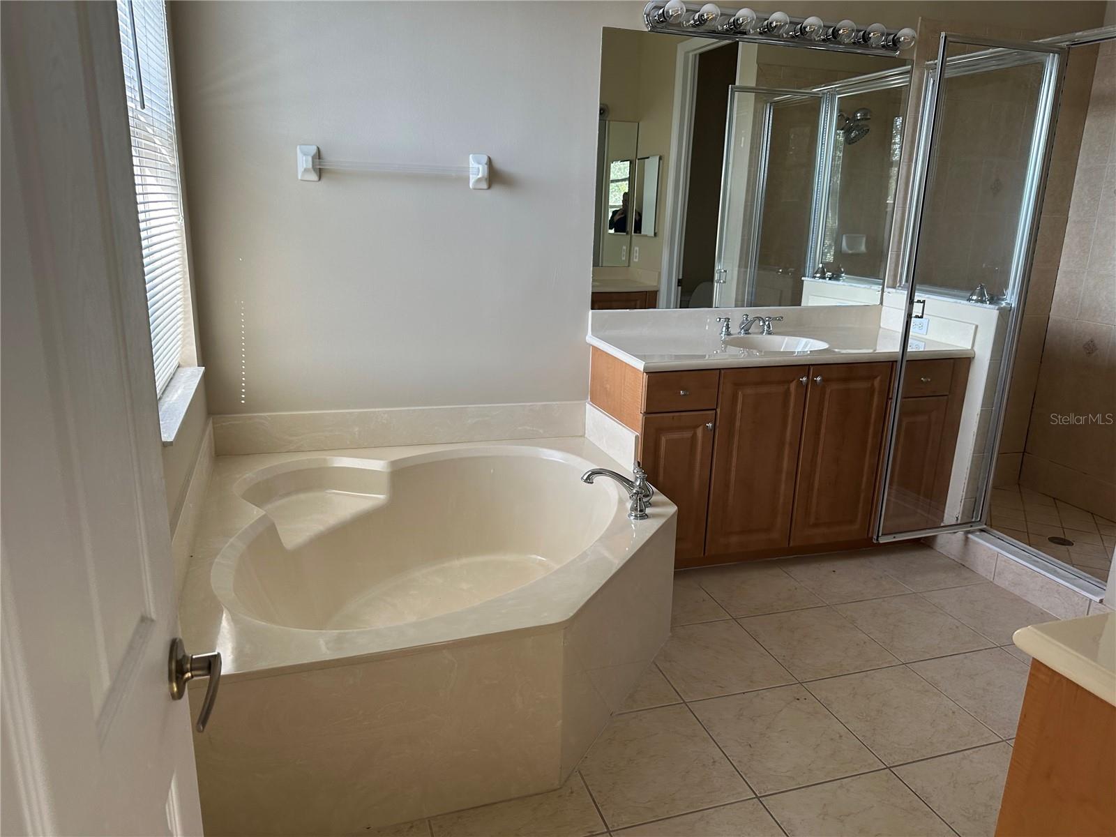 1370 MARIPOSA CIR #103, NAPLES, FL, 34105