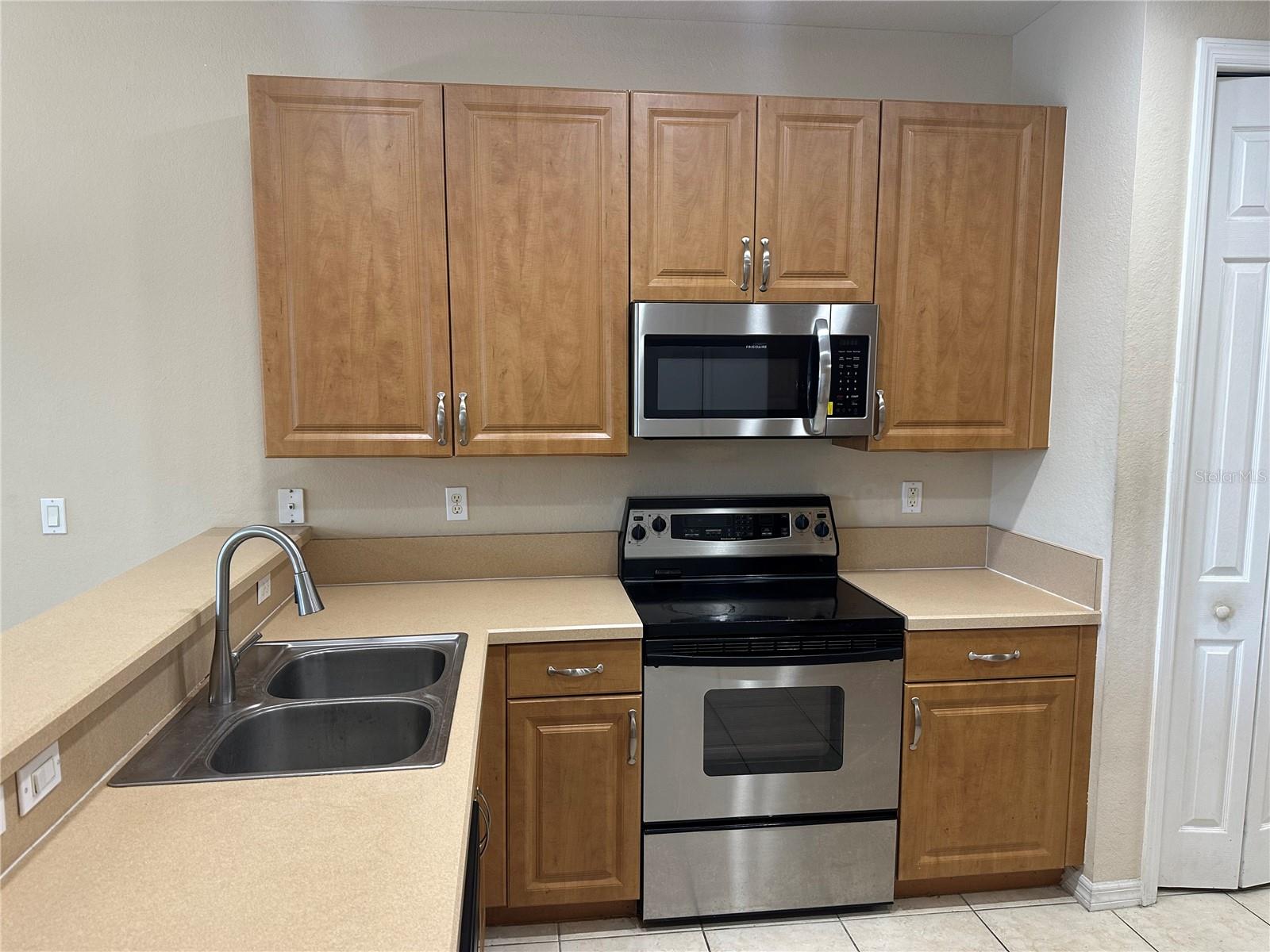 1370 MARIPOSA CIR #103, NAPLES, FL, 34105