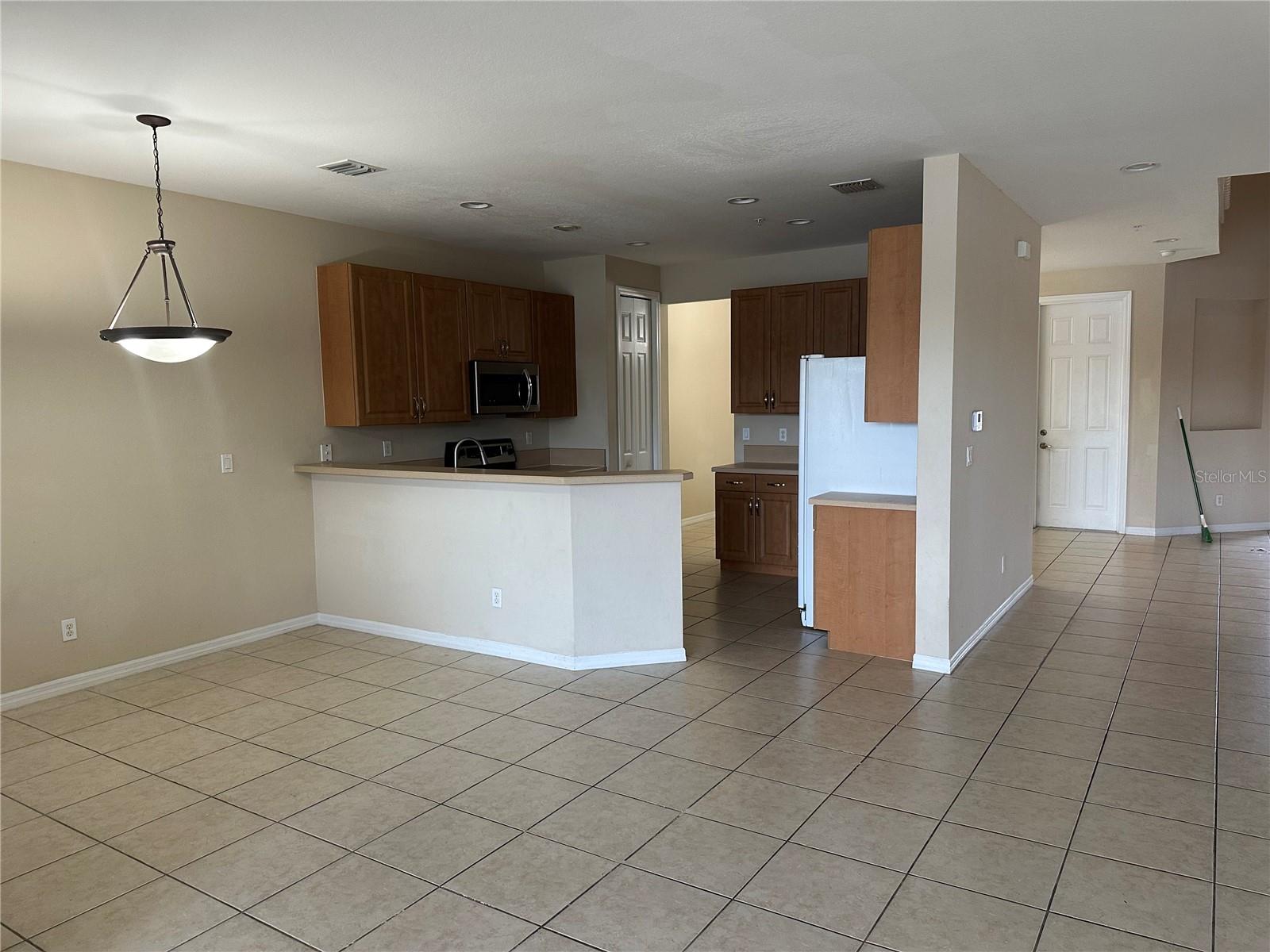 1370 MARIPOSA CIR #103, NAPLES, FL, 34105