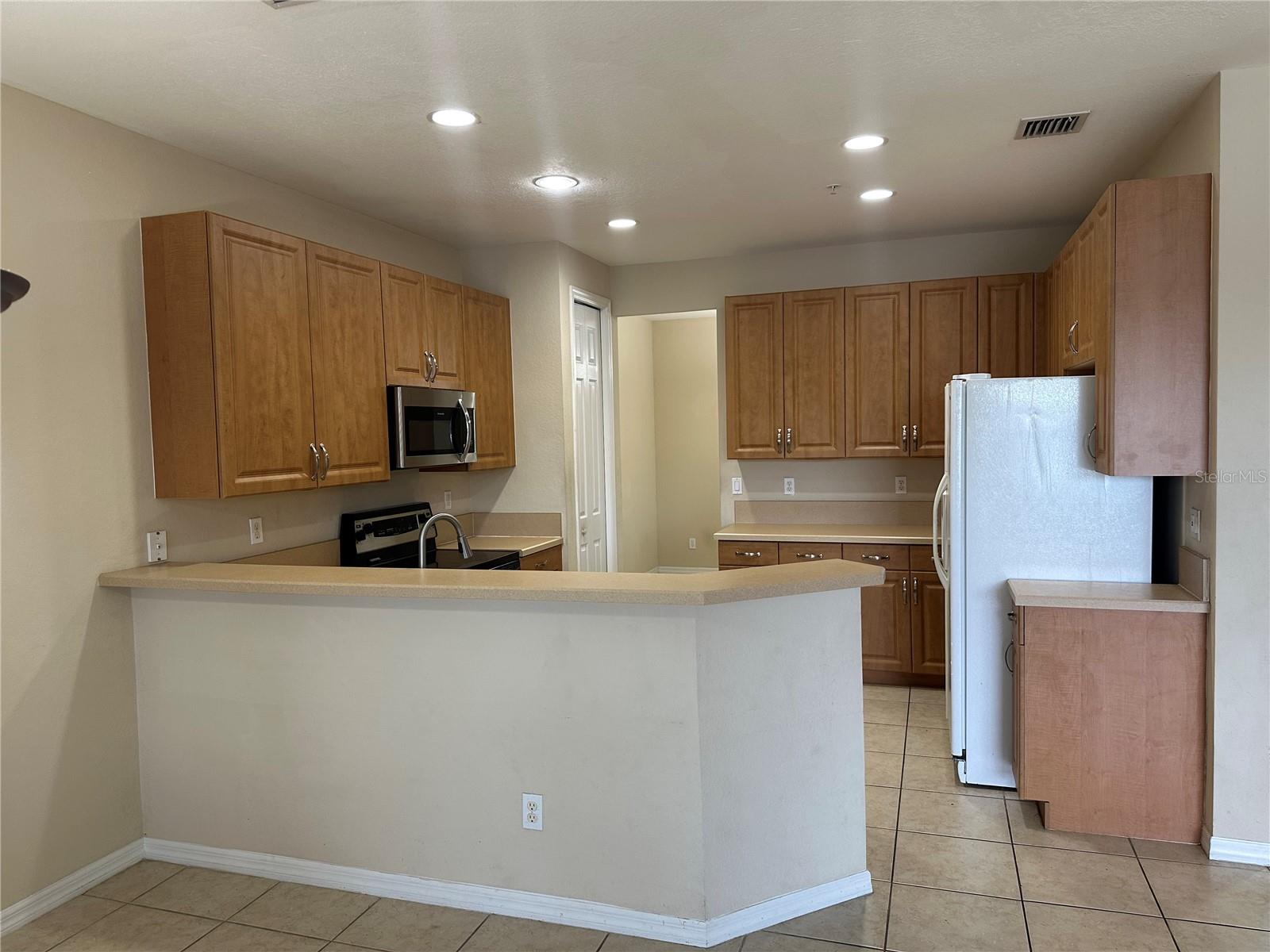 1370 MARIPOSA CIR #103, NAPLES, FL, 34105