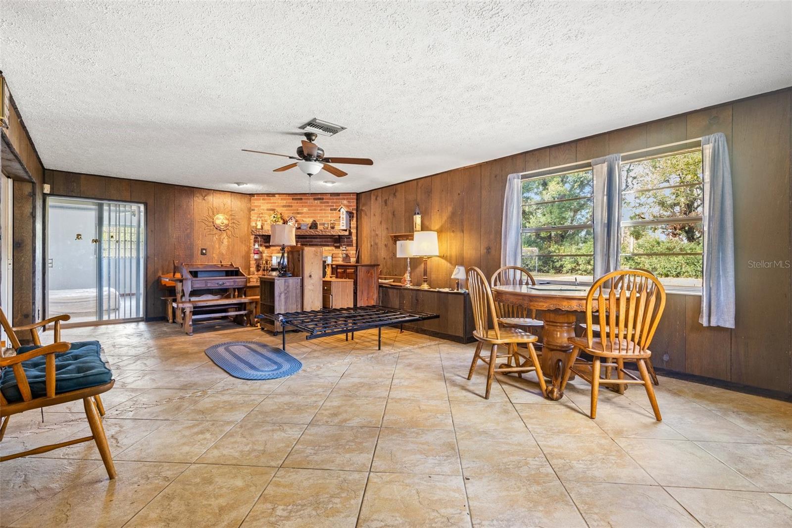1114 HUMMINGBIRD LN, BRANDON, FL, 33511